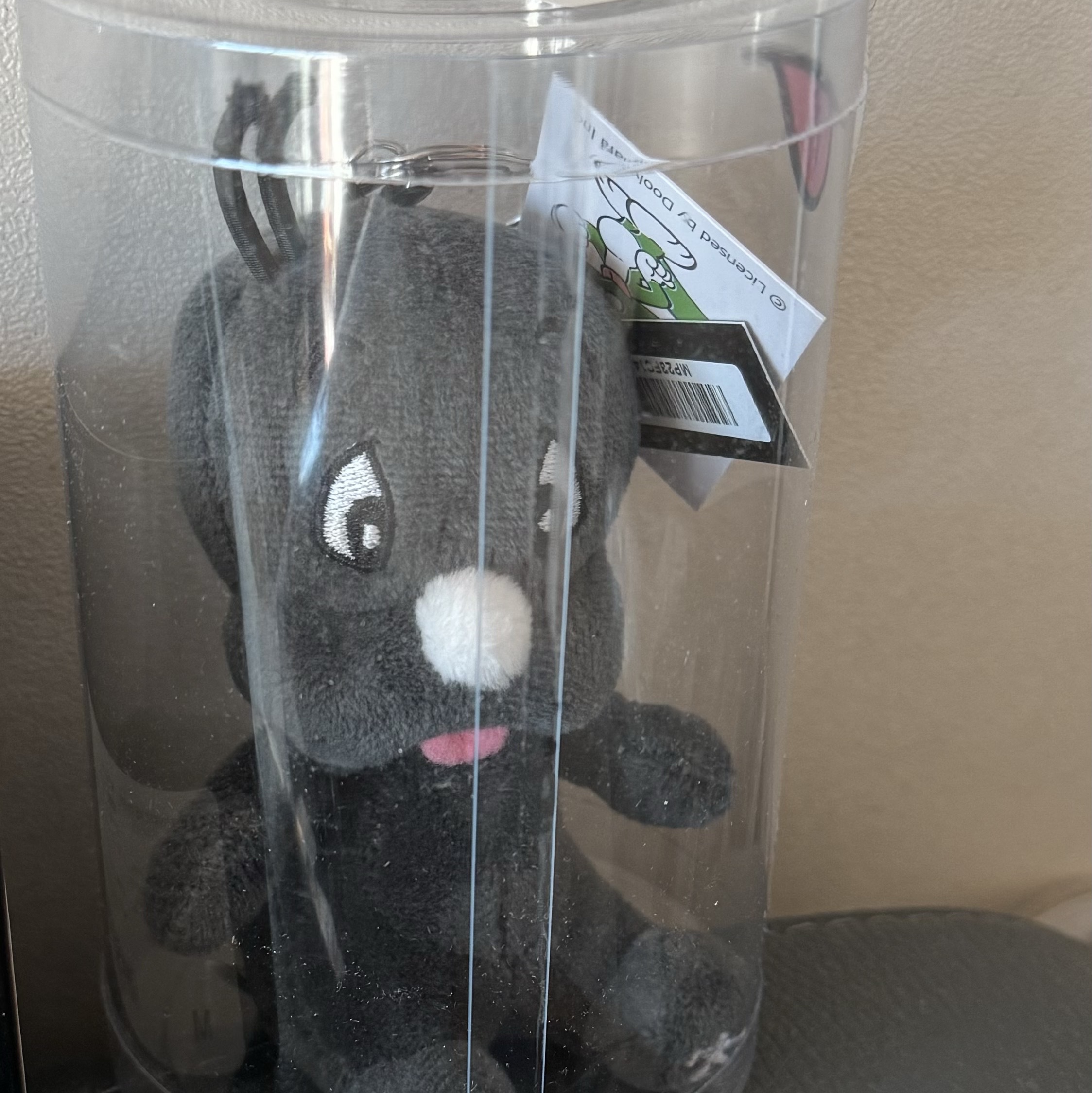 Darkr8m Studio x Dooly Dooly Keyring Charcoal 착용 스타일