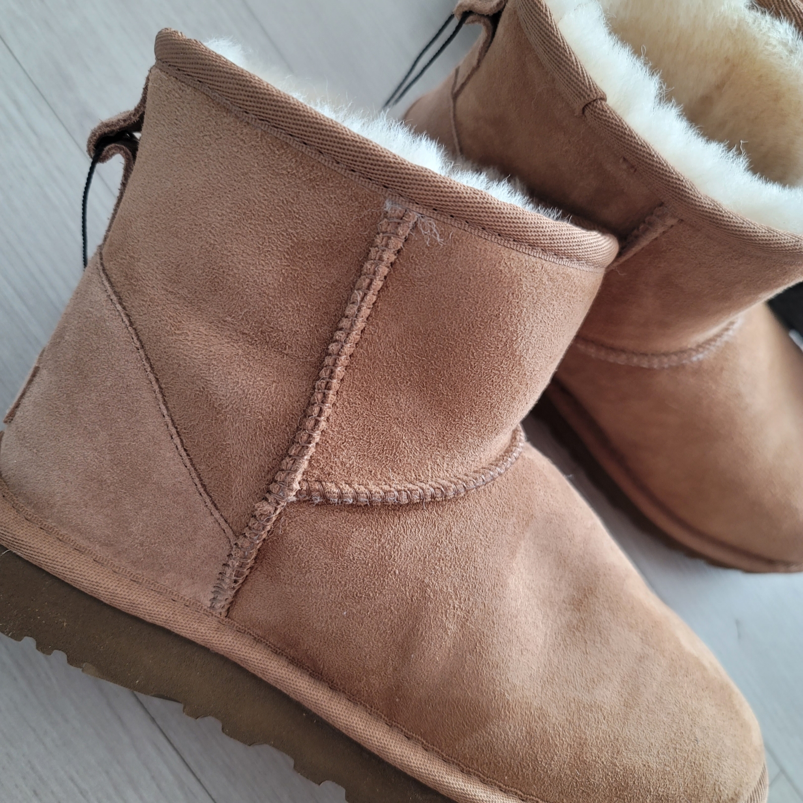 UGG Classic Mini Boots Chestnut, (W) UGG Classic Mini II Boots Chestnut 착용 스타일 - 3