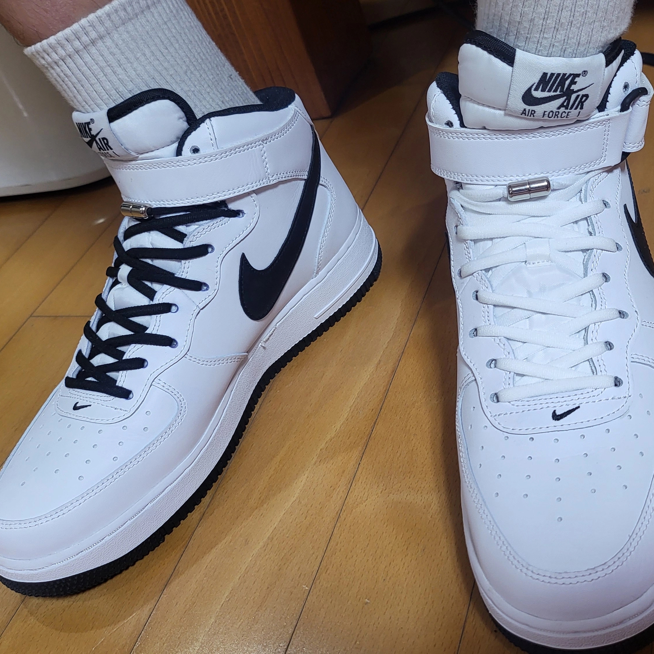 Nike Air Force 1 Mid '07 White Black 착용 스타일