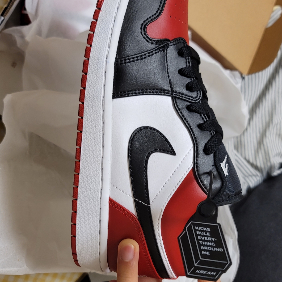 Jordan 1 Low Bred Toe 착용 스타일 - 1