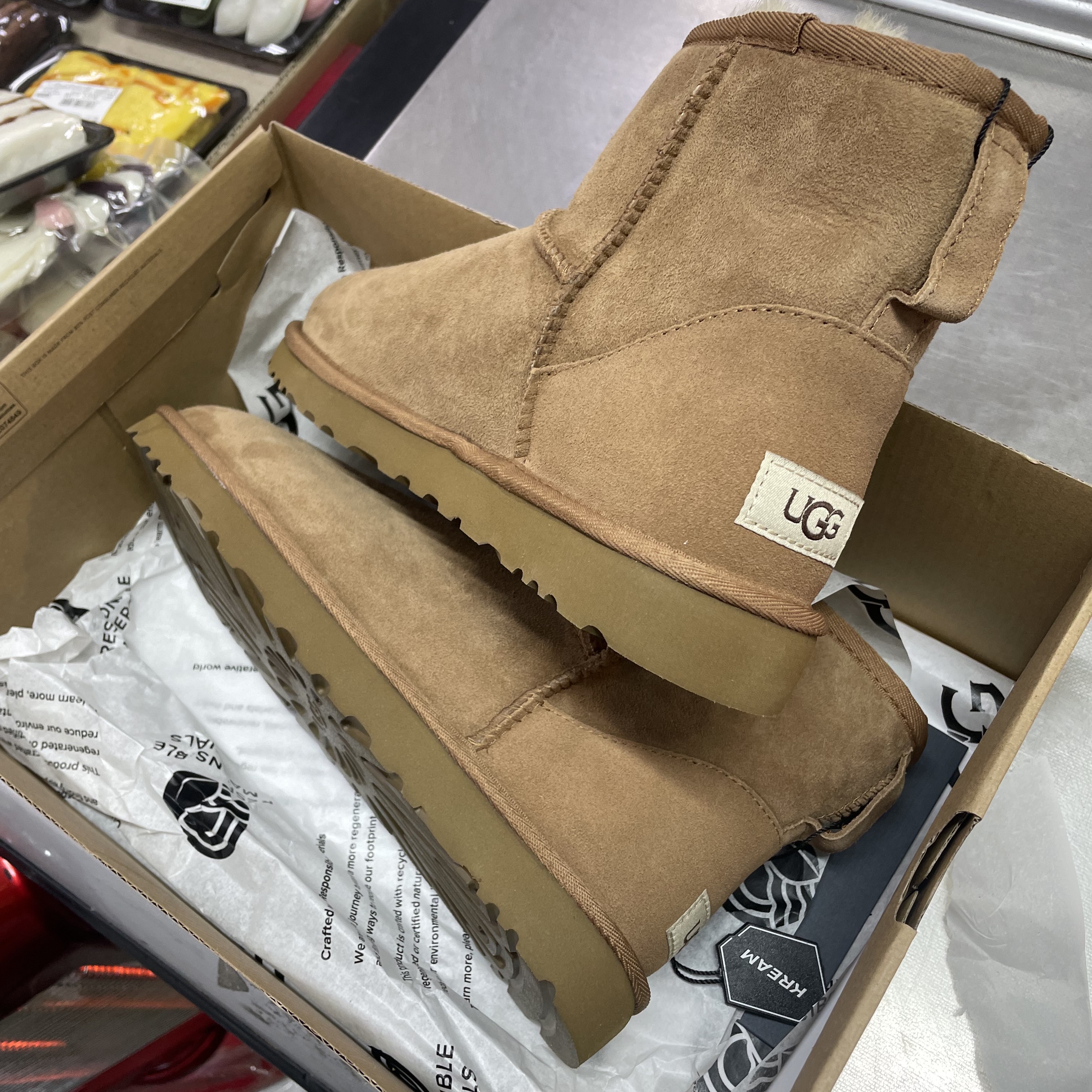 UGG Classic Mini Boots Chestnut 착용 스타일 - 1