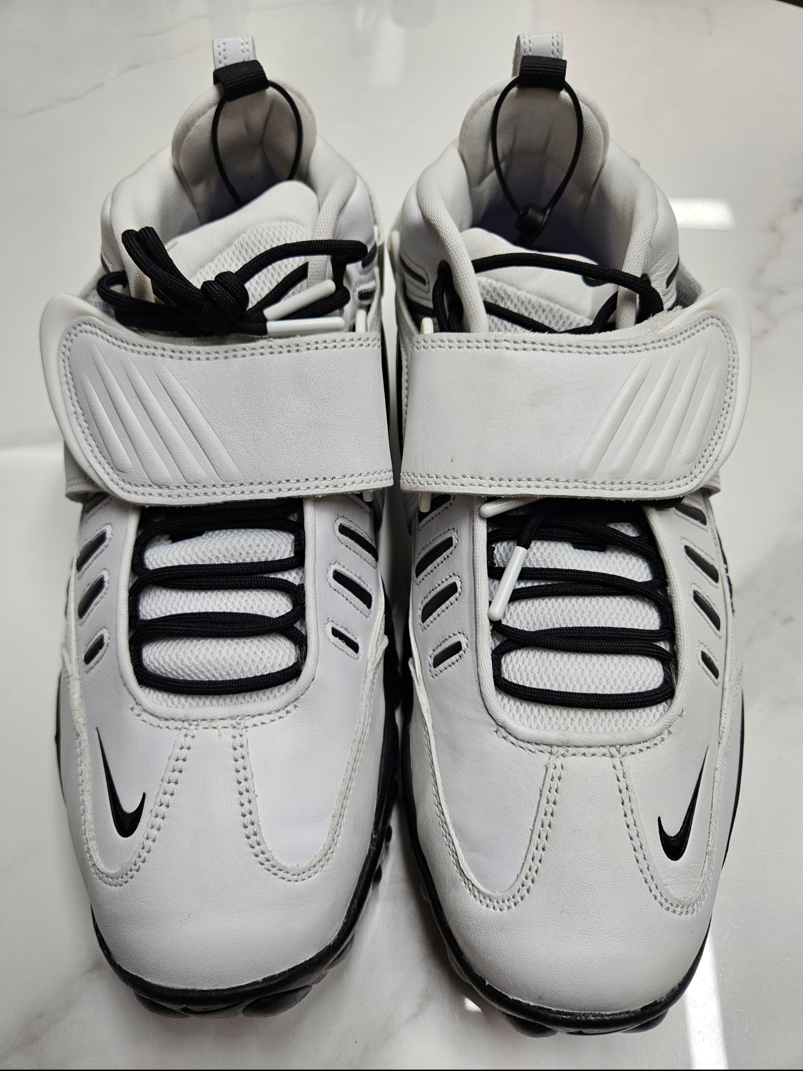 Nike x Ambush Air Adjust Force SP Summit White and Black 착용 스타일