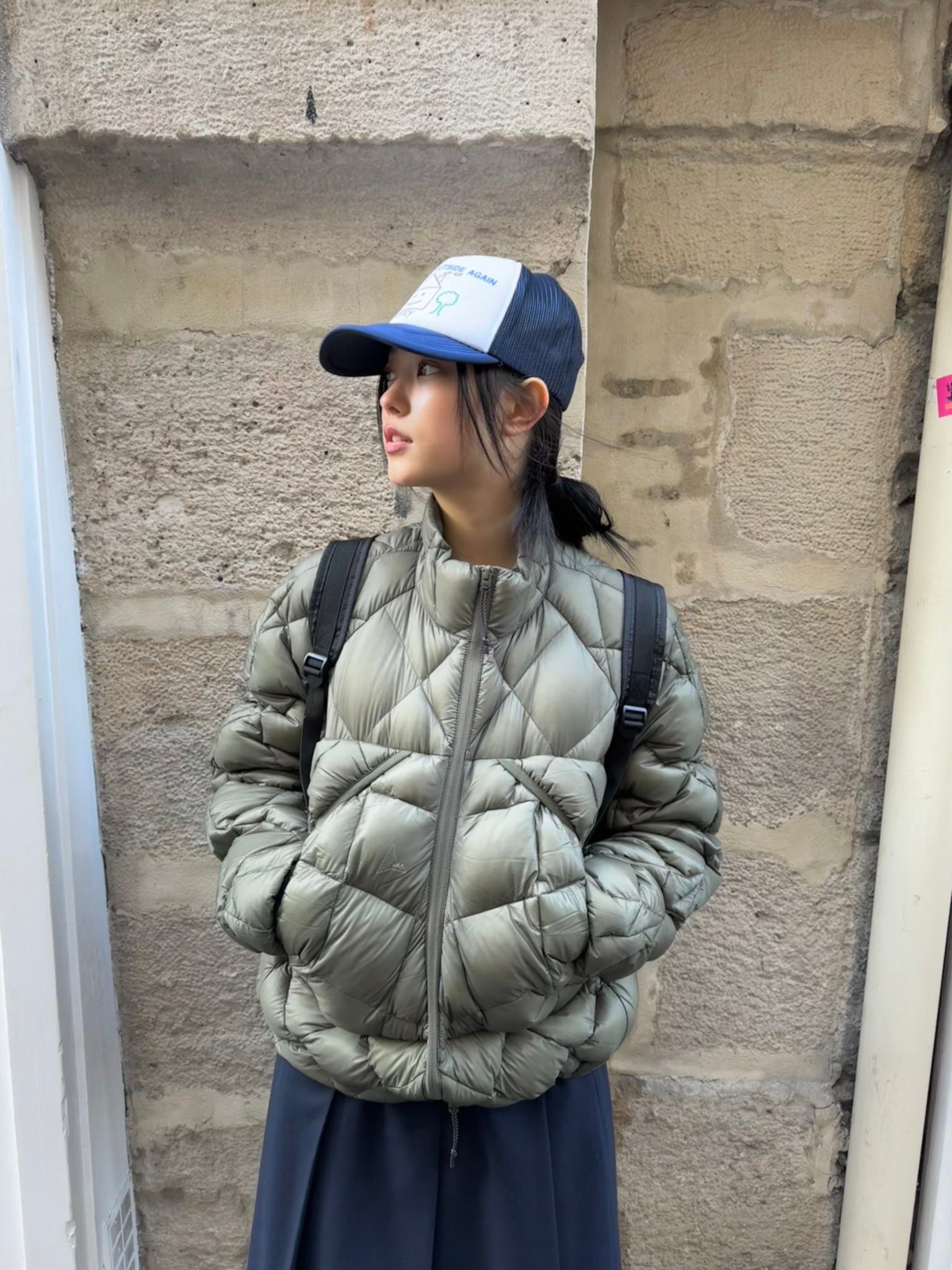 Roa Hiking Light Down Jacket Dark Green, Roa Hiking Light Down Jacket Grey 착용 스타일 - 1