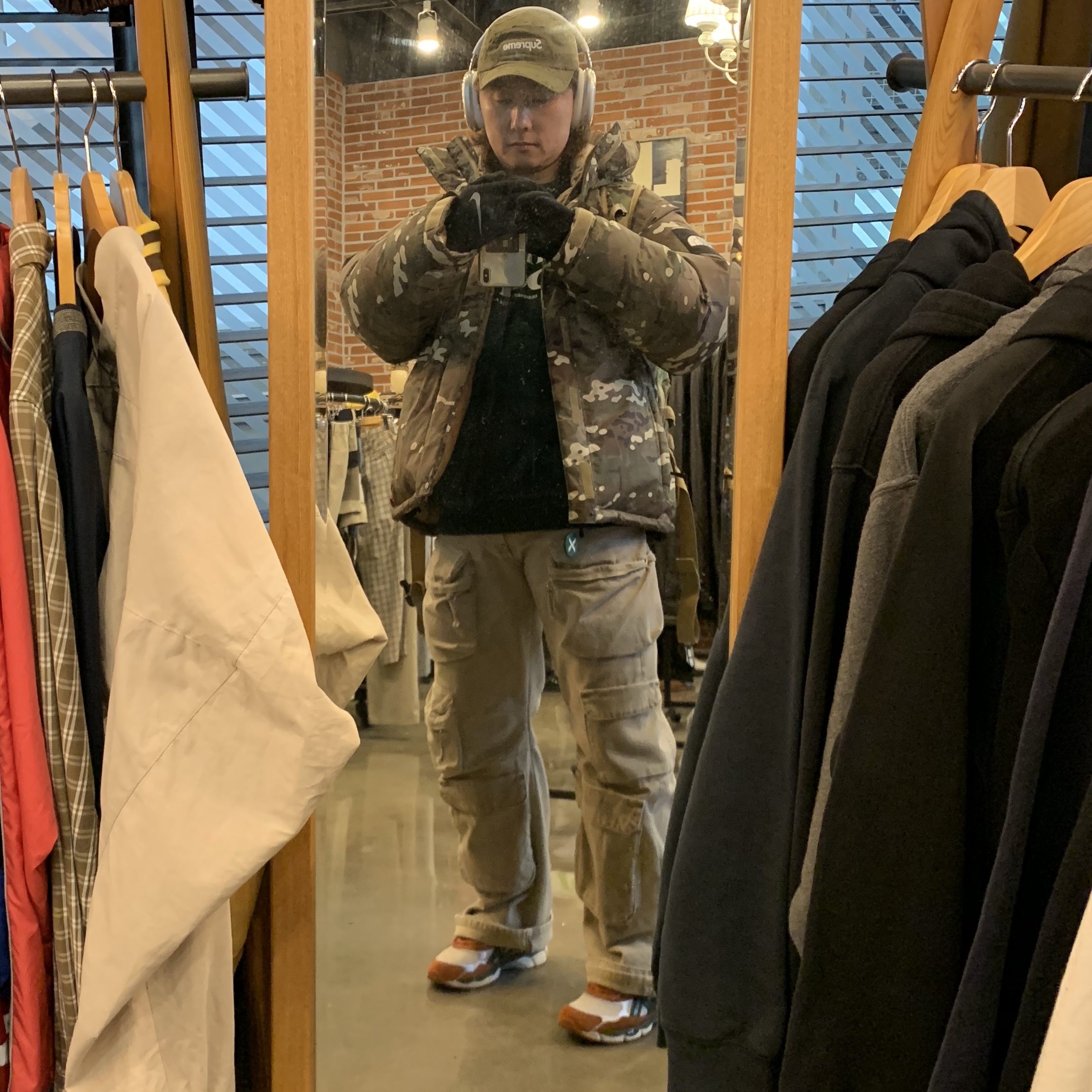 Supreme x The North Face Summit Series Rescue Baltoro Jacket Multi Camo - 22SS 착용 스타일