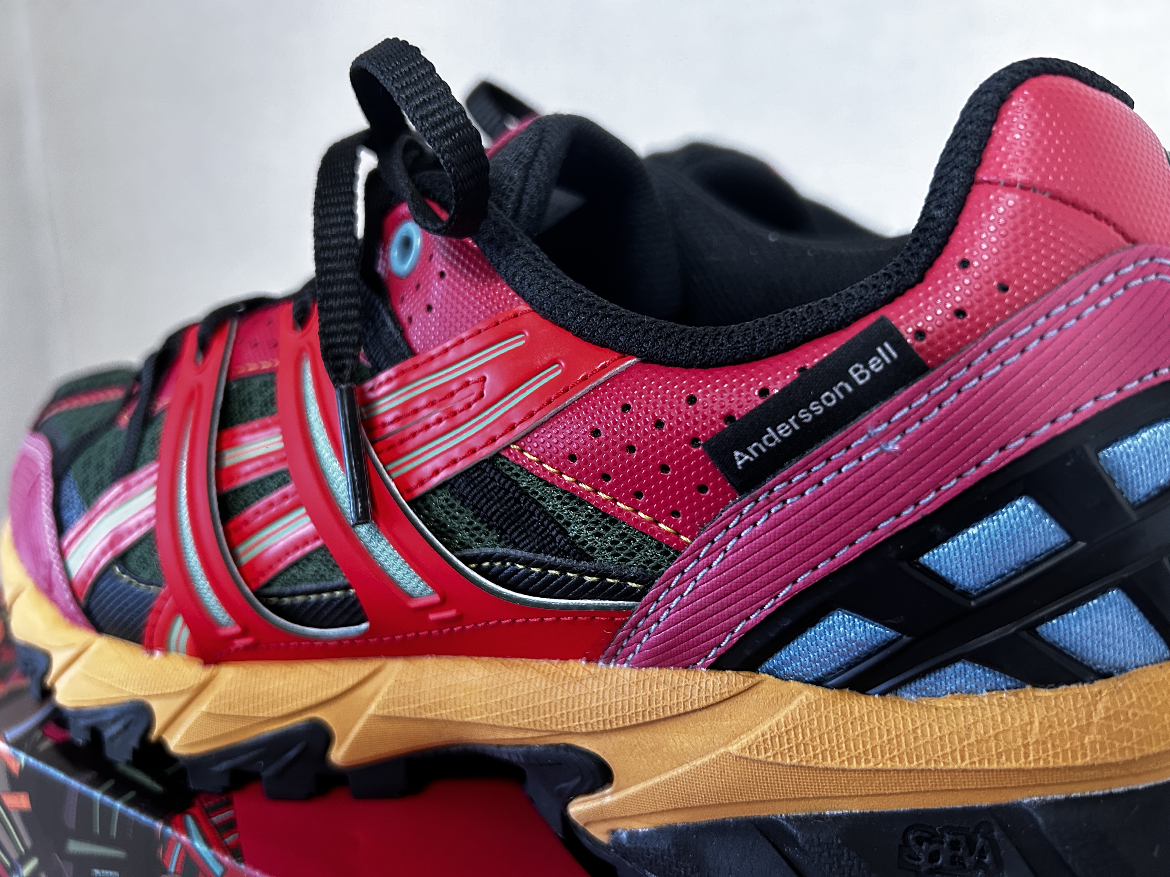 Asics x Andersson Bell Gel-Sonoma 15-50 Bright Rose Evergreen 착용 스타일 - 2