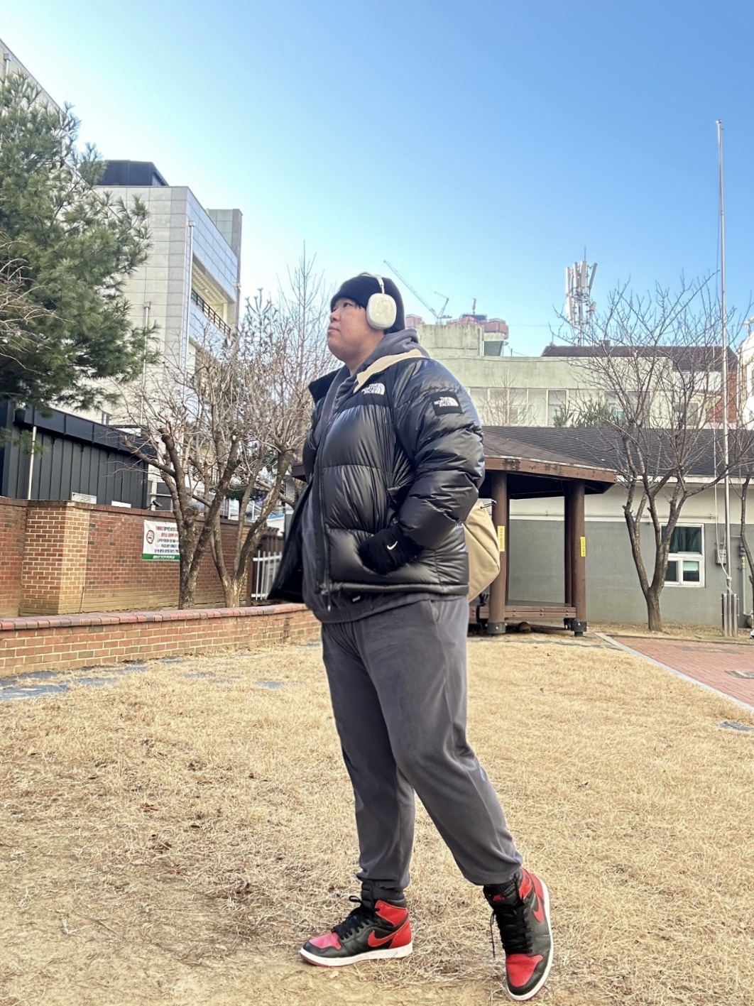 Apple AirPods Max Lightning Silver (Korean Ver.), Jordan 1 Retro High OG Patent Bred 착용 스타일