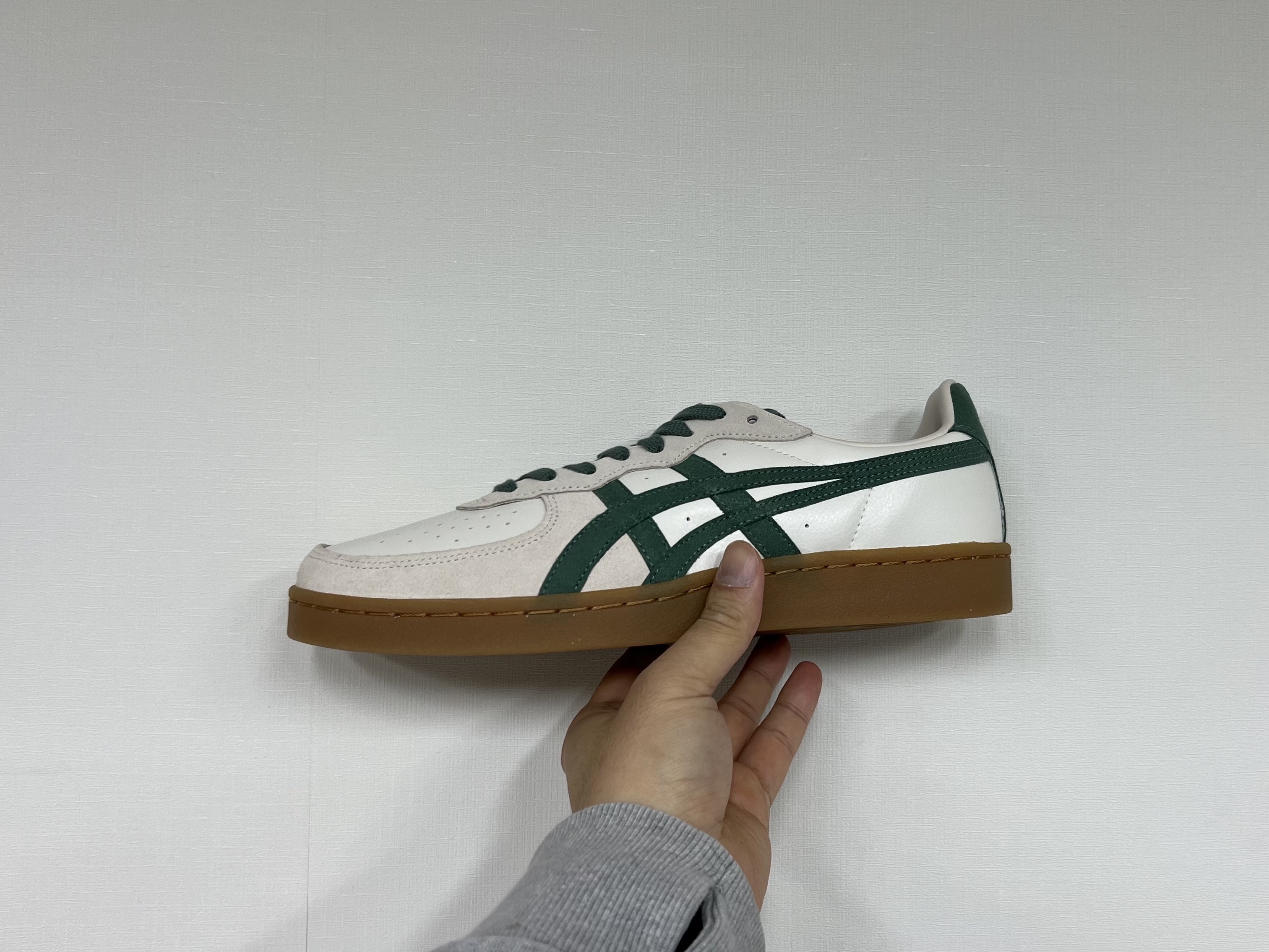 Onitsuka Tiger GSM Cream Hiking Green 착용 스타일
