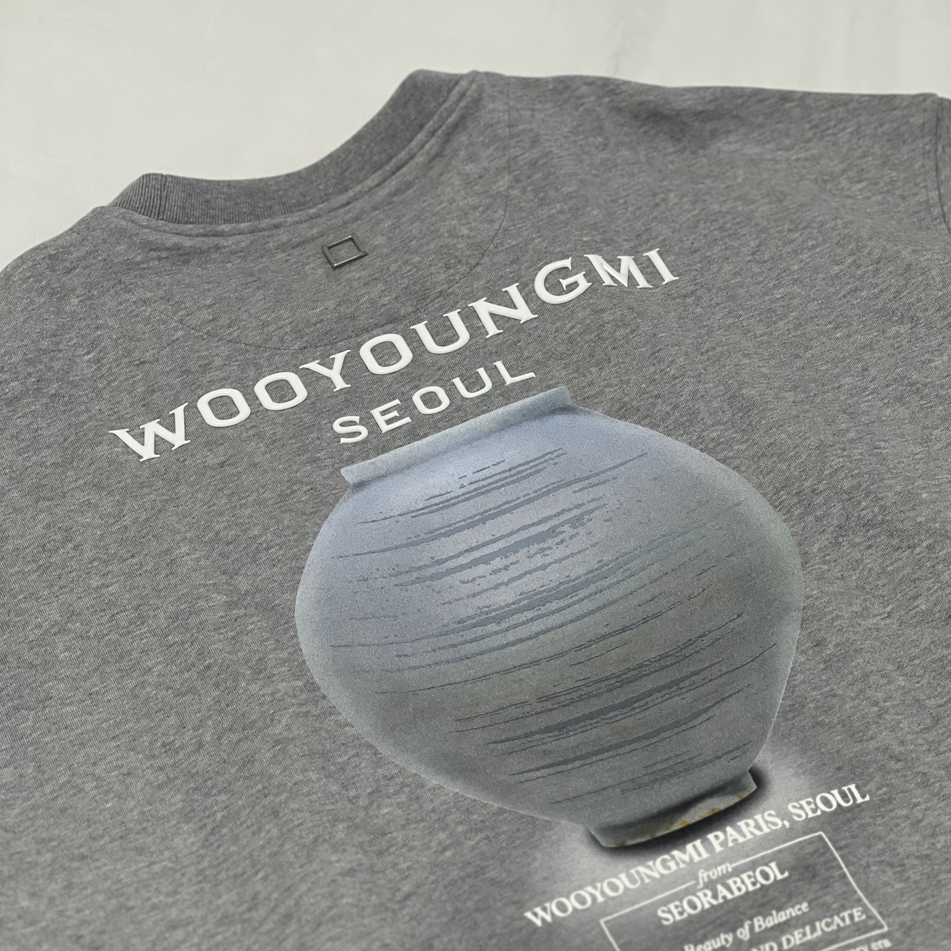 Wooyoungmi Celadon Back Logo Sweatshirt Gray - 23FW 착용 스타일