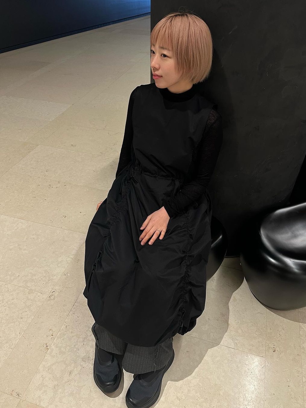 Saenginstudios Nylon Shirring Dress Black 착용 스타일