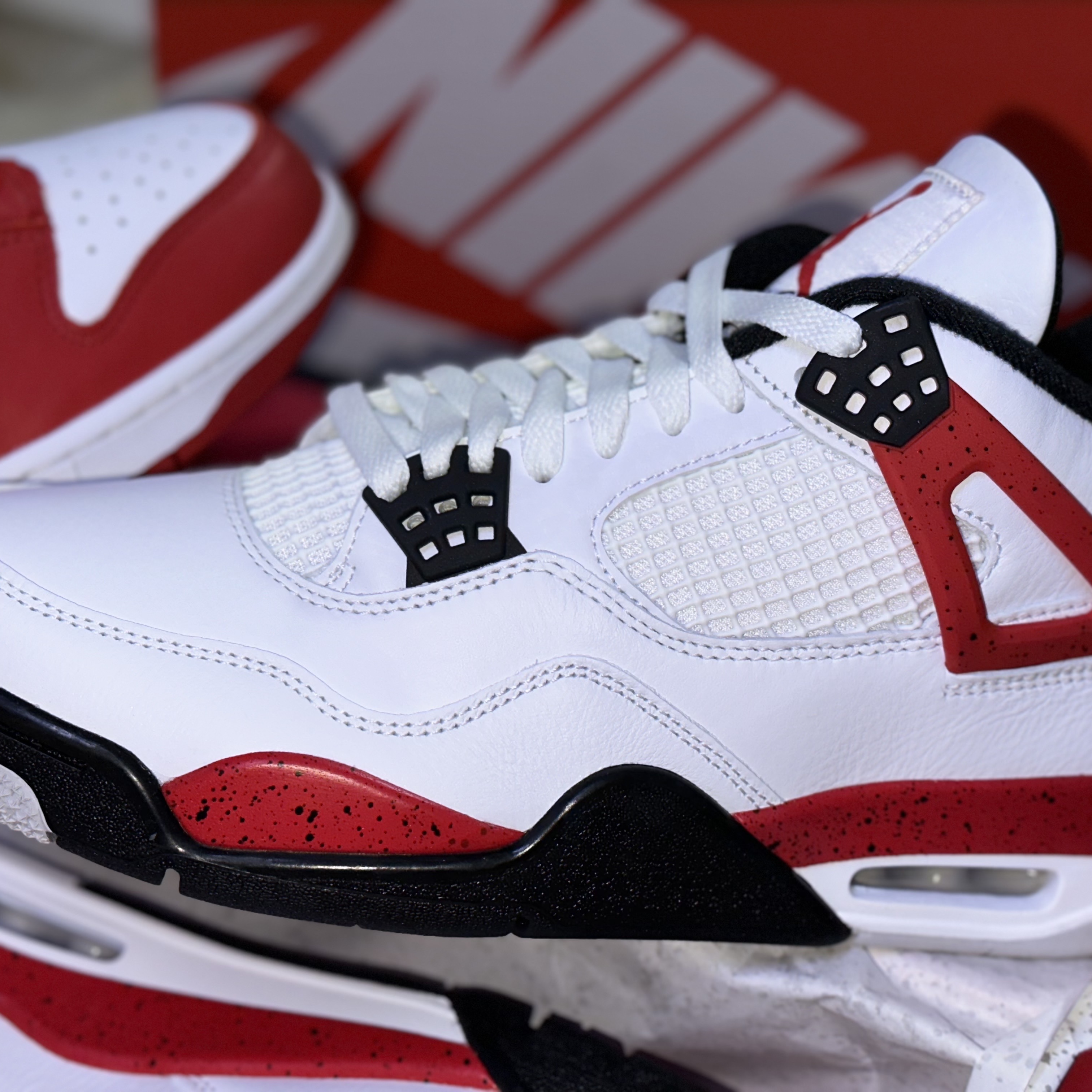 Jordan 4 Retro Red Cement 착용 스타일