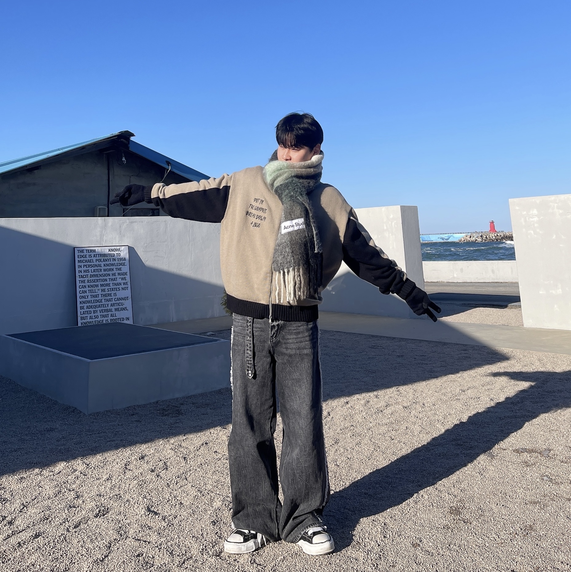 Acne Studios Mohair Check Muffler Grey Green Black, Maison Mihara Yasuhiro Peterson OG Sole Canvas Low Sneakers Black 착용 스타일