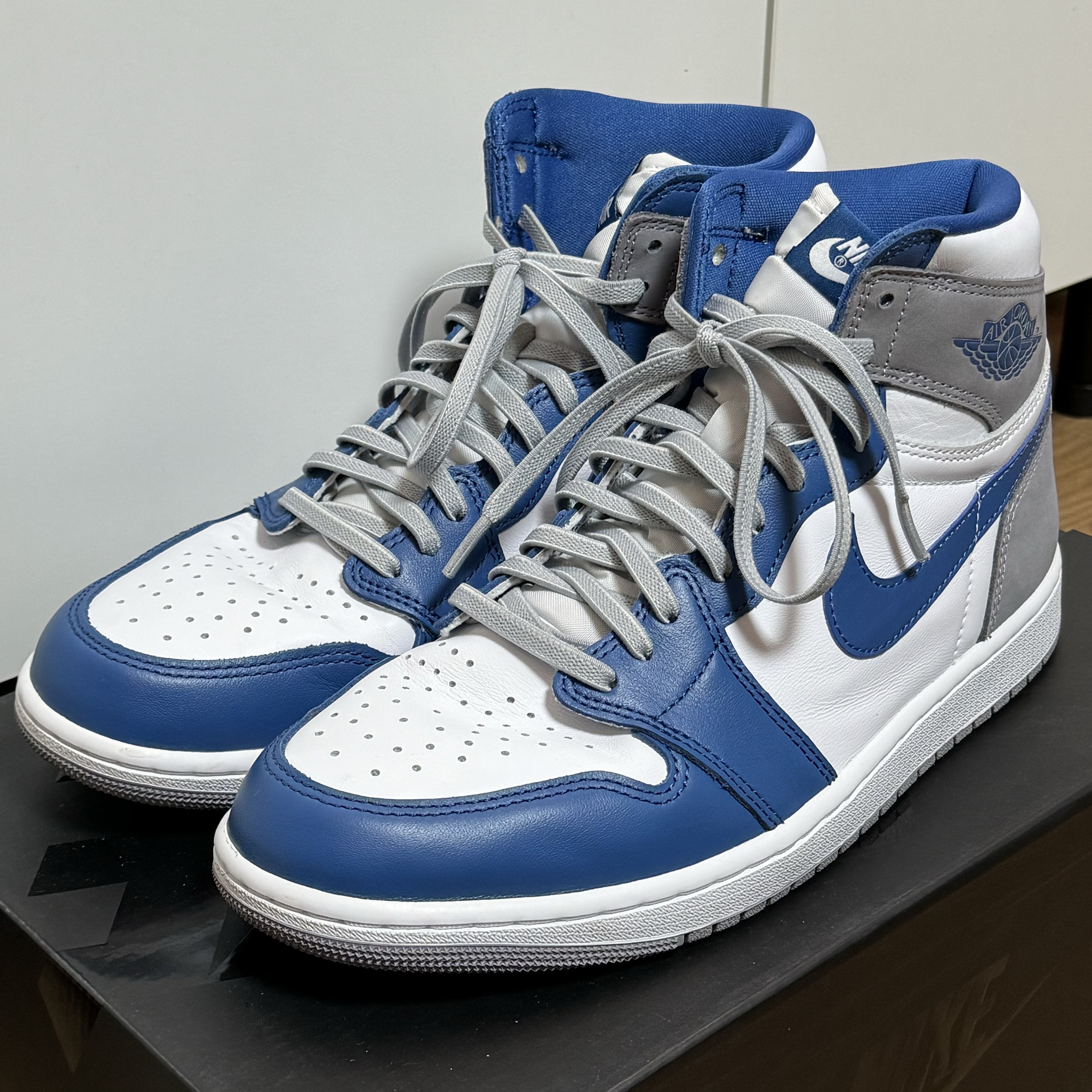 Jordan 1 Retro High OG True Blue 착용 스타일