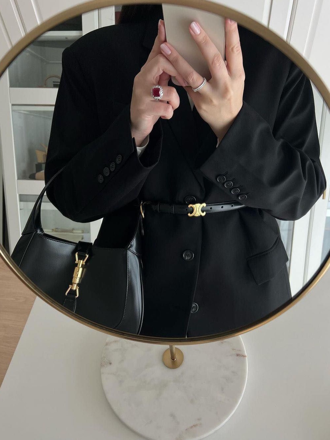 (W) Celine Medium Triomphe Belt in Taurillon Leather Black, (W) Hermes Kelly 18 Belt Epsom & Rose Gold Noir 착용 스타일 - 2