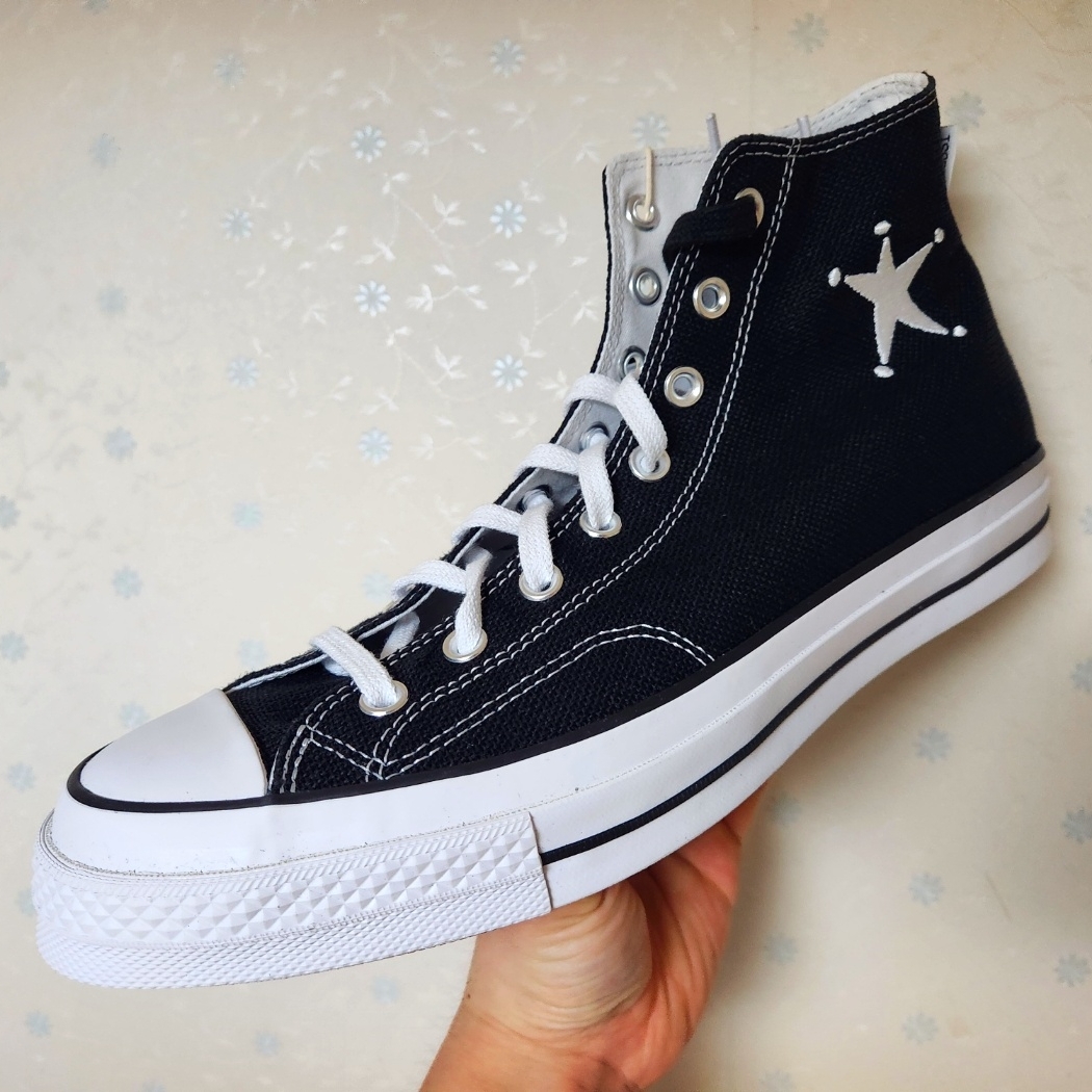 Converse x Stussy Chuck 70 High Black 착용 스타일 - 2