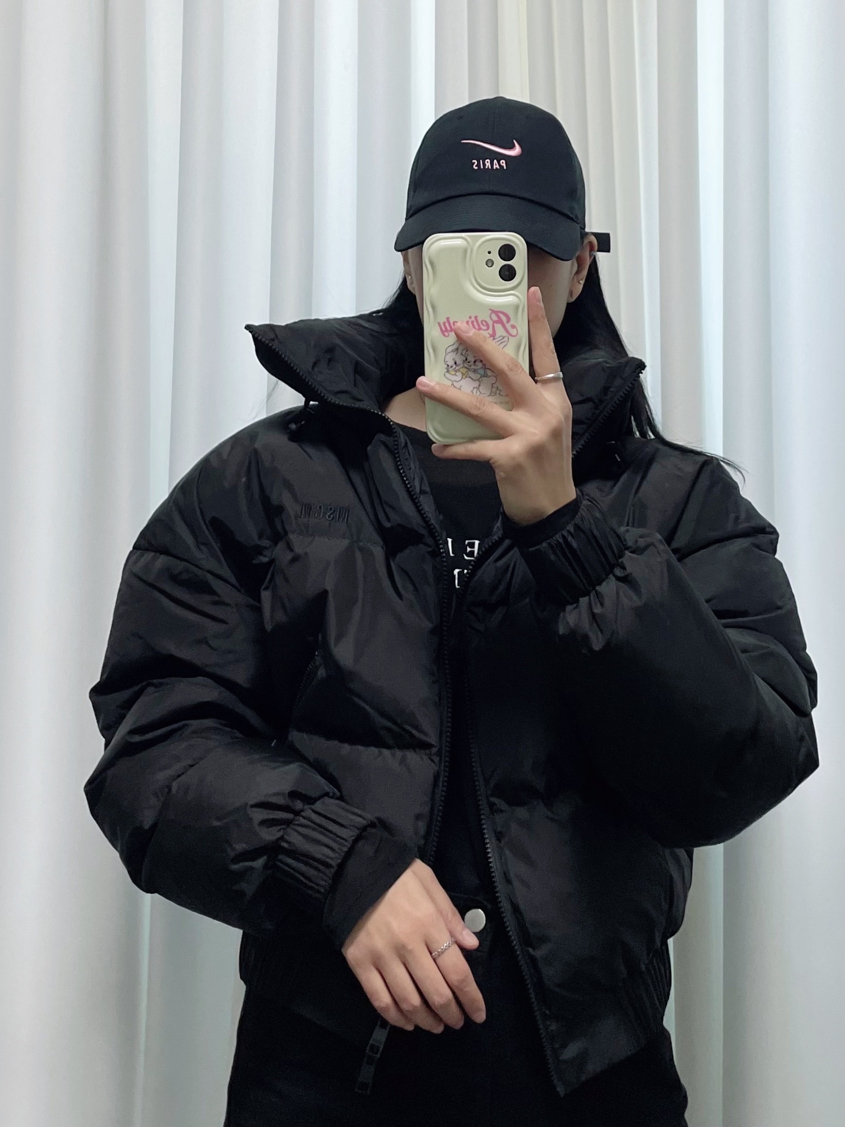 (W) 엠에스지엠 립스탑 나일론 크롭 다운 자켓 화이트, (W) 엠에스지엠 립스탑 나일론 크롭 다운 자켓 핑크 착용 스타일 - 2