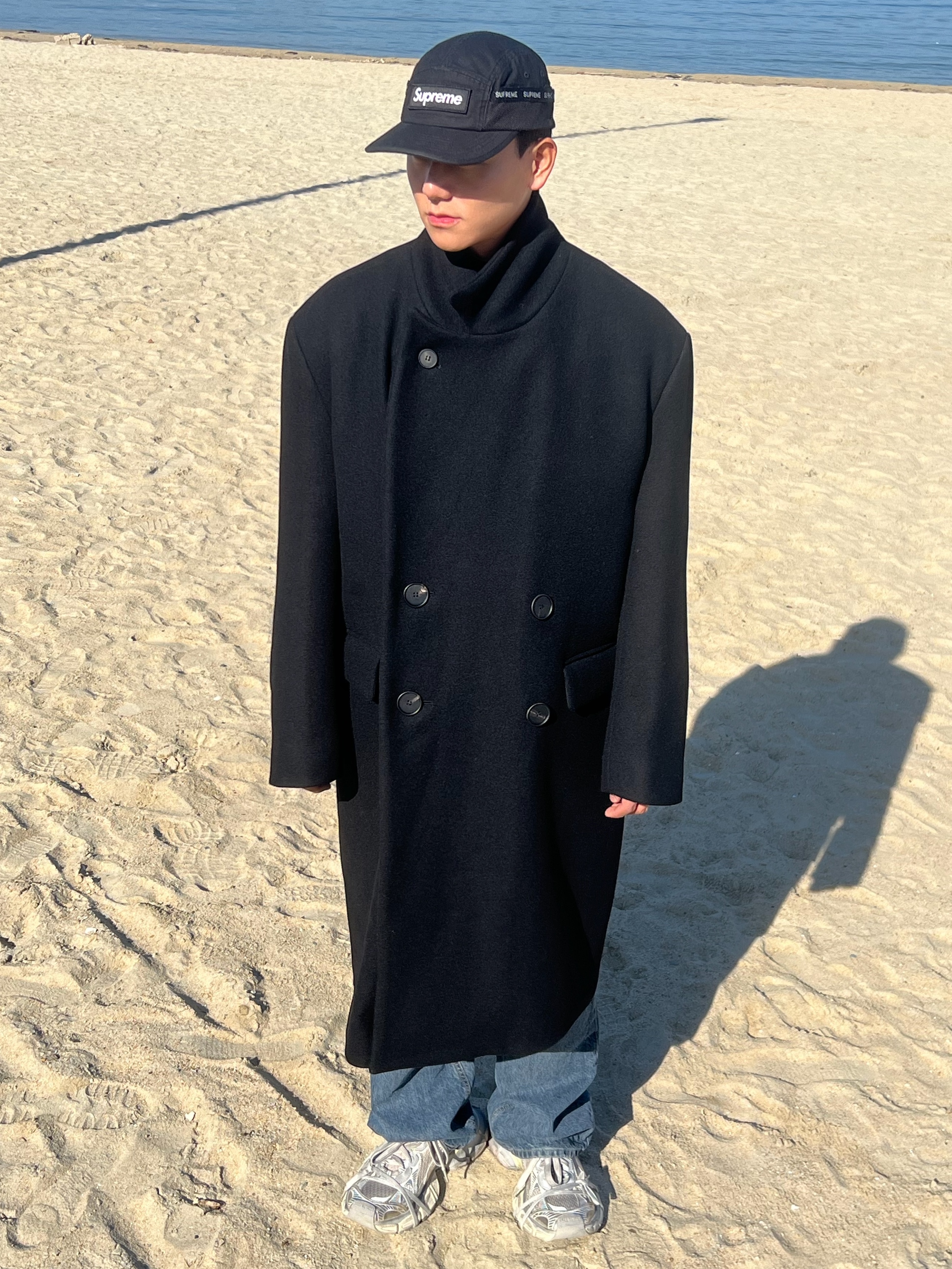 Balenciaga 3XL Sneakers Worn Out Light Beige, Supreme Mesh Pocket Camp Cap Black - 23FW 착용 스타일 - 4