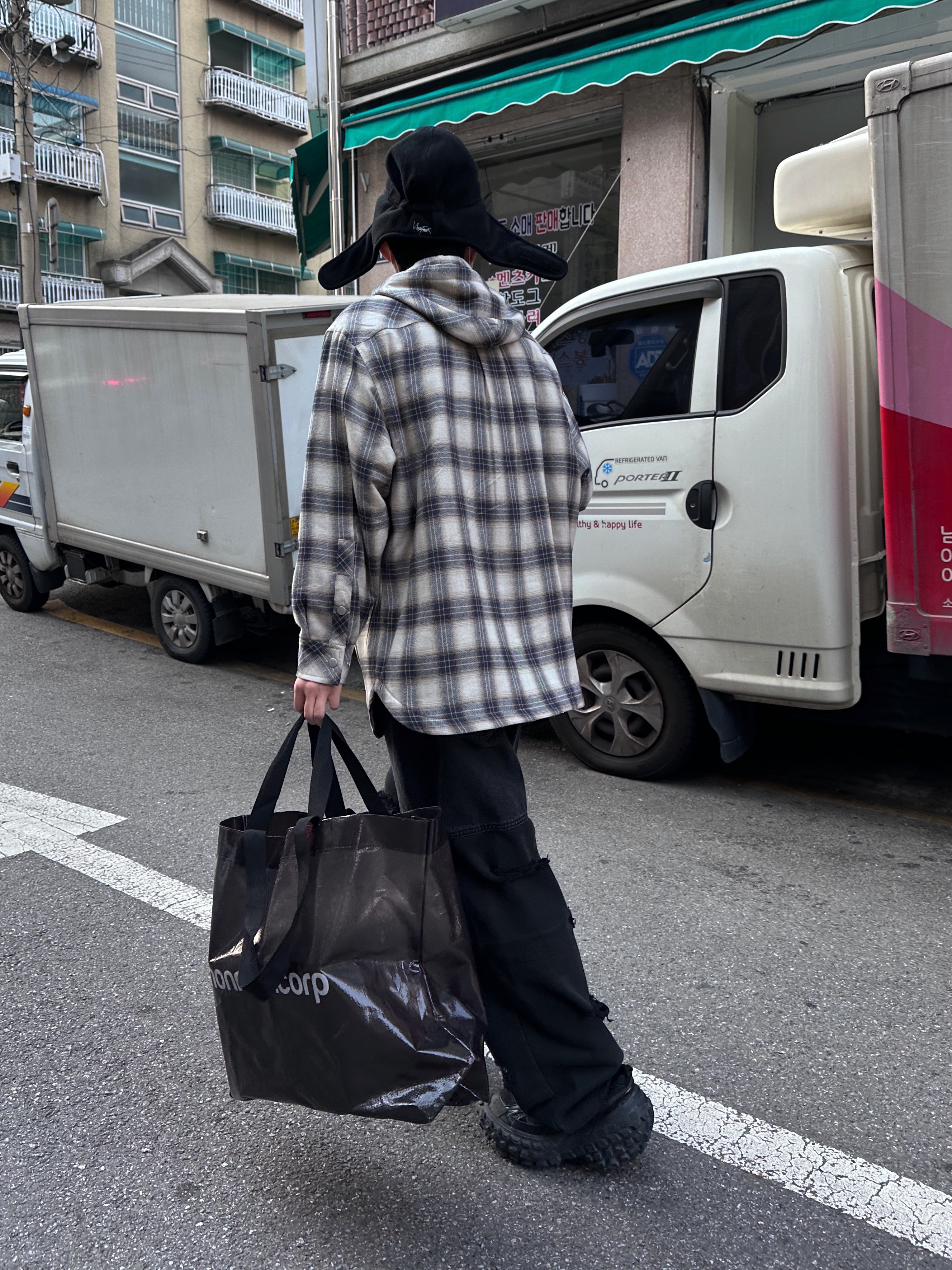 Undermycar Dival Real Divided Damage Washed Pants Inkwell - 23FW 착용 스타일 - 2