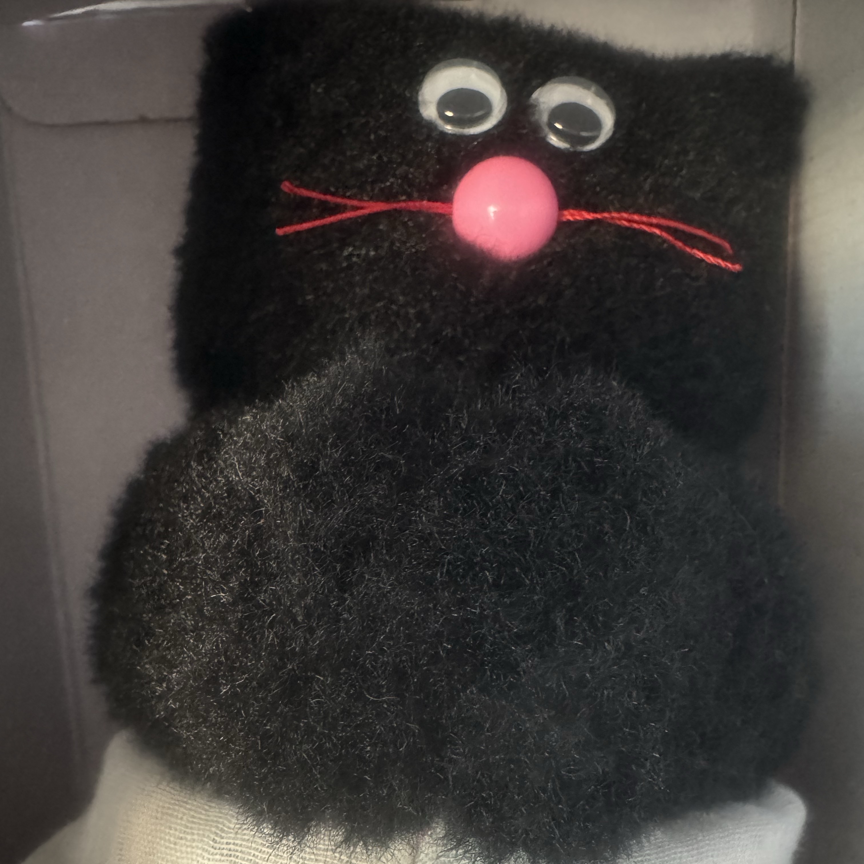Monamhee Pretty Big Beulpingi Black 착용 스타일