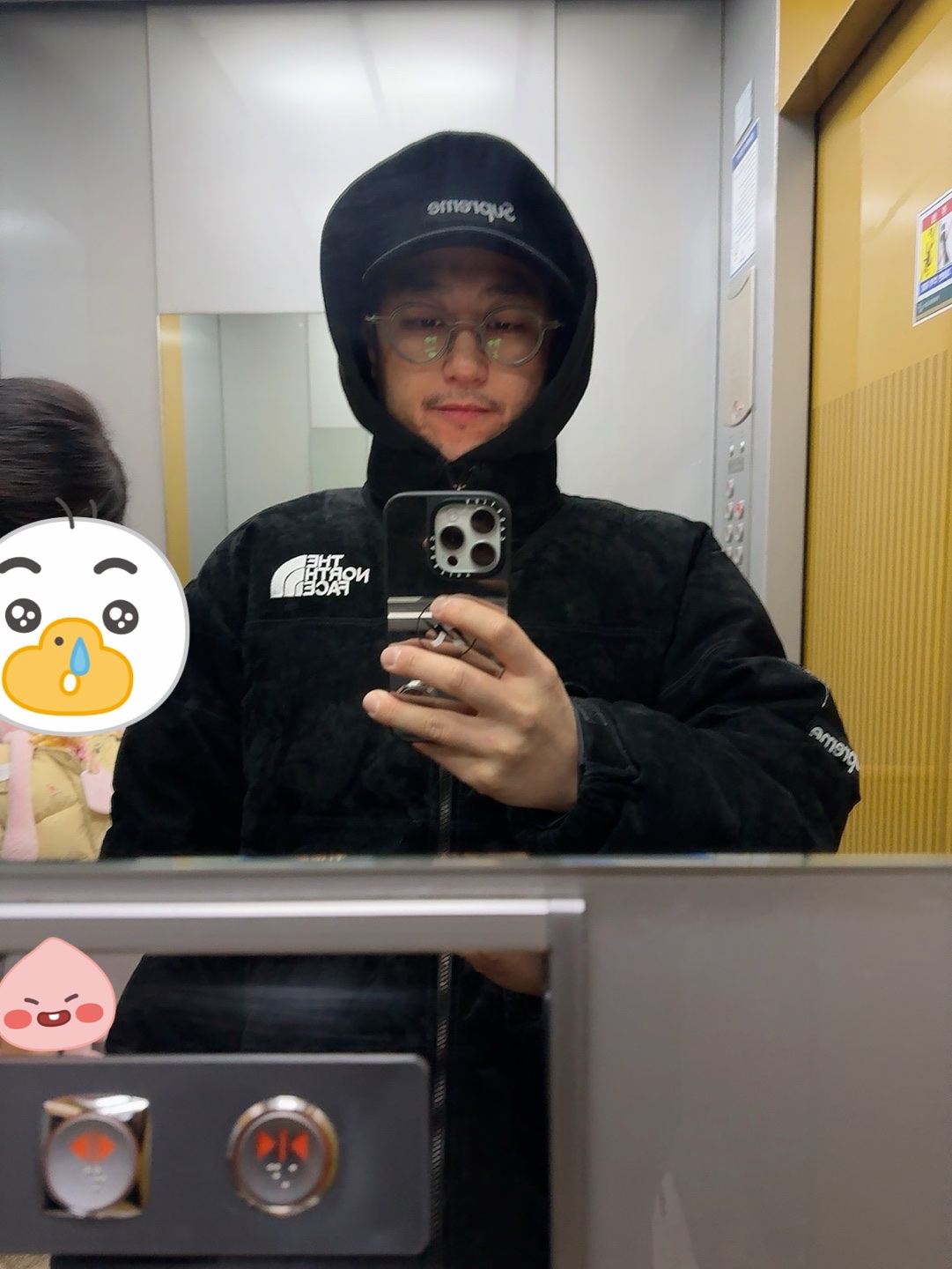Supreme x The North Face Suede Nuptse Jacket Black - 23FW, IAB Studio Hoodie Black White 착용 스타일