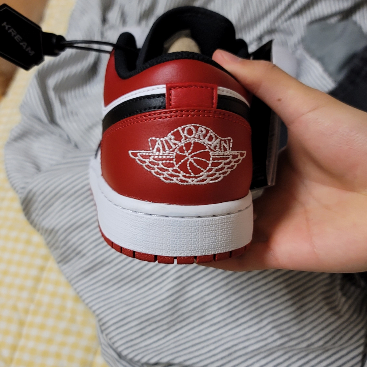 Jordan 1 Low Bred Toe 착용 스타일 - 2