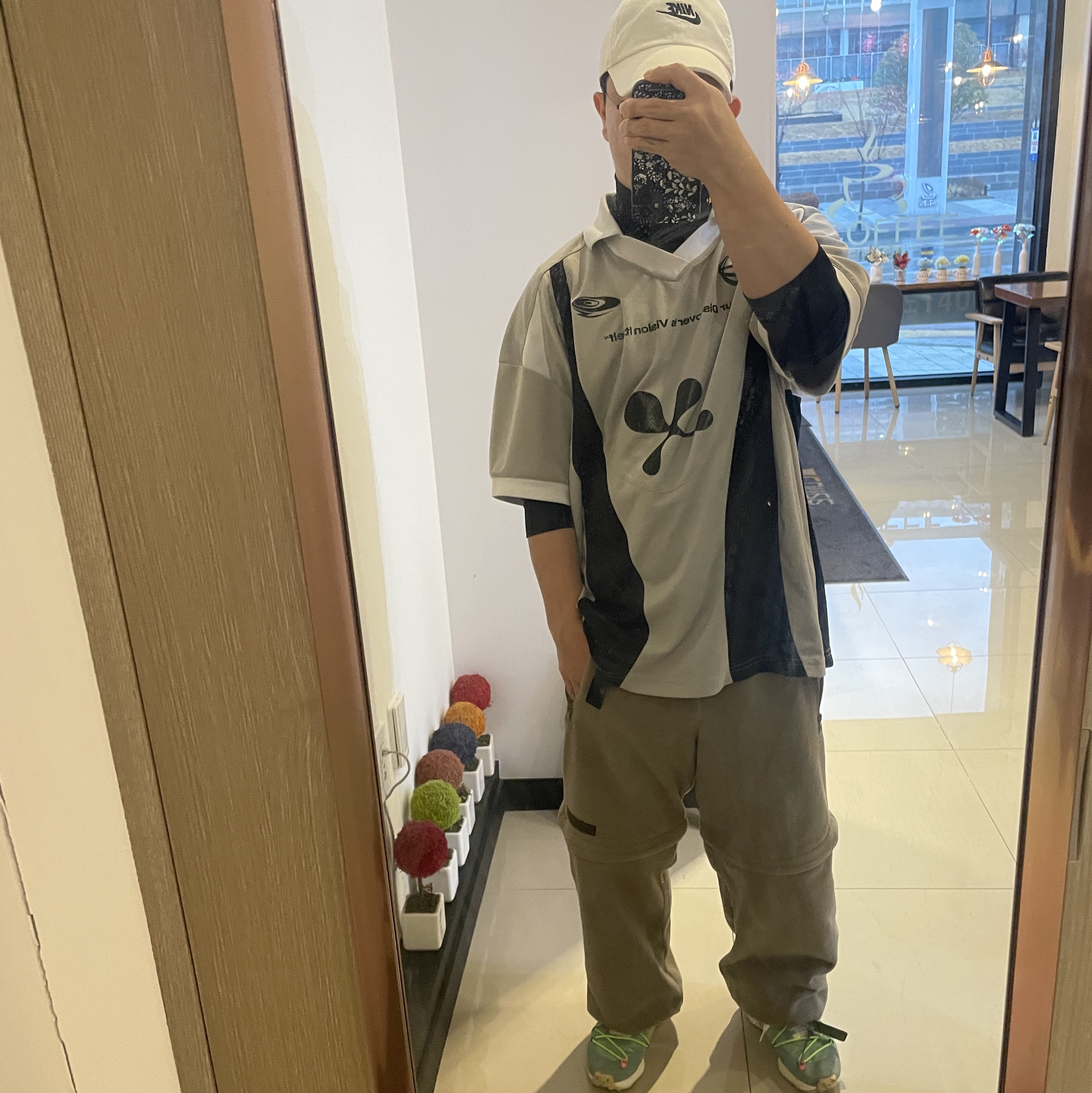 (W) Nike x Off-White Vapor Street Polarized Blue, Nike Heritage 86 Futura Washed Cap White 착용 스타일