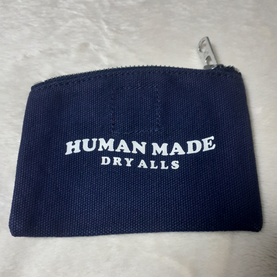 Human Made Card Case Navy 착용 스타일 - 2