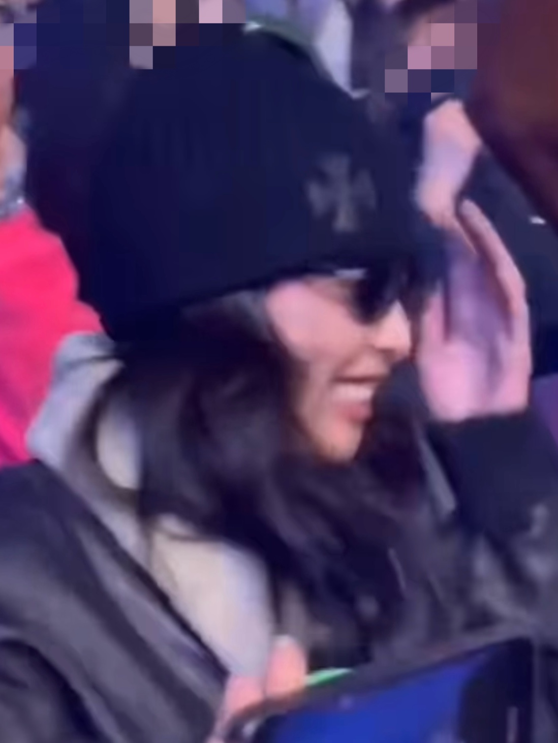 Chrome Hearts Cashmere Beanie Black 착용 스타일 - 1
