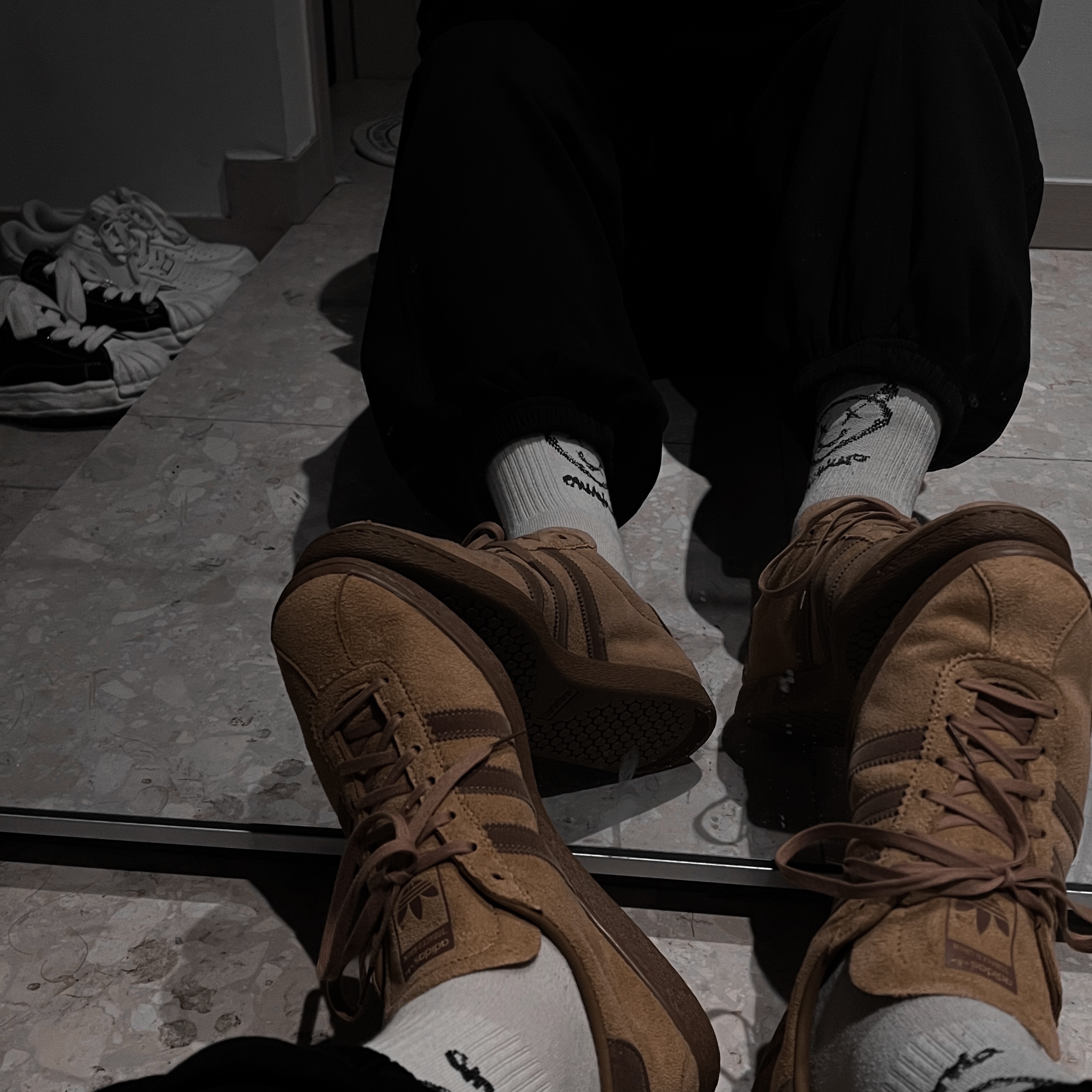 Adidas Tobacco Gruen Mesa Brown Desert 착용 스타일