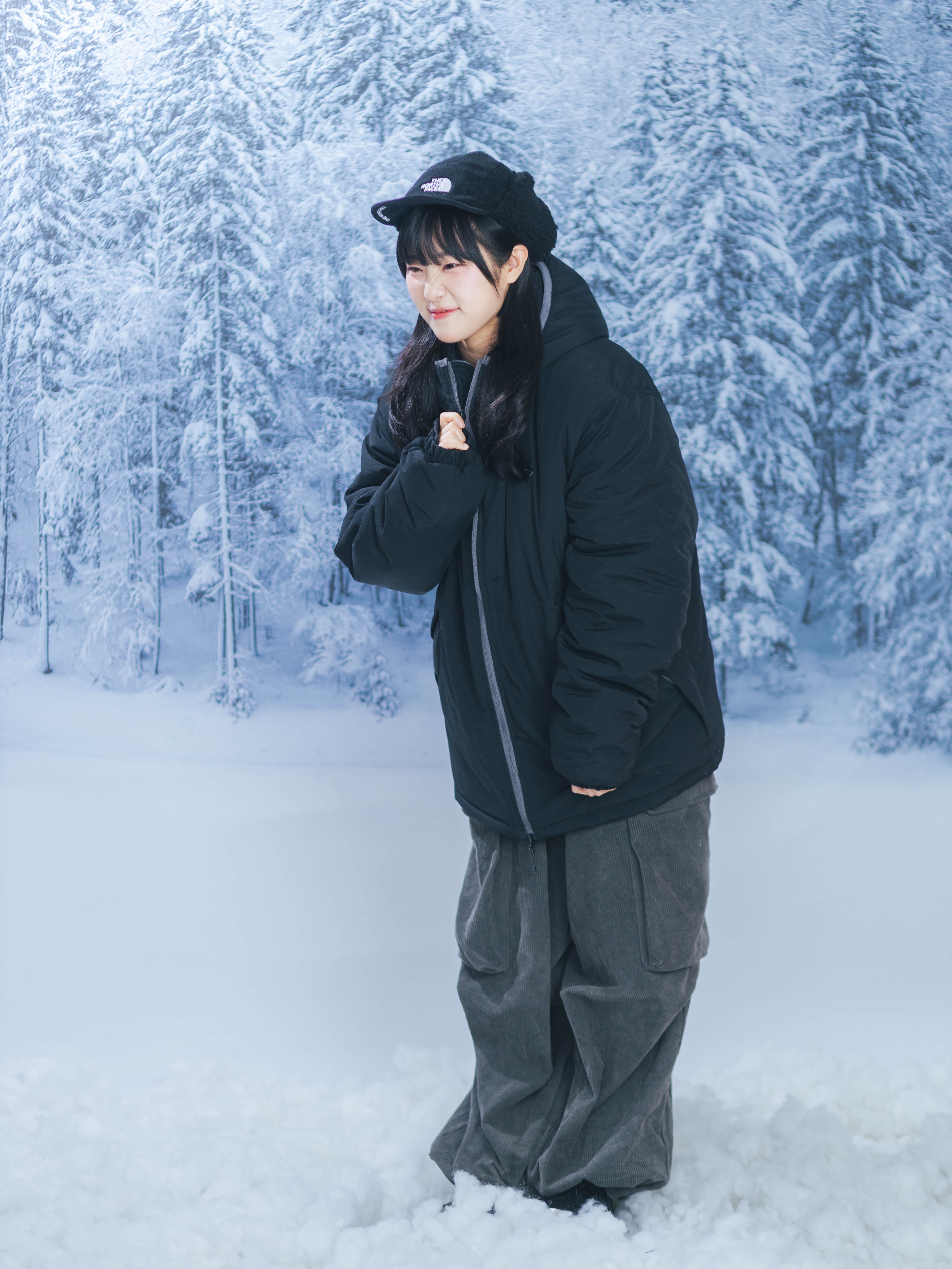 The North Face White Label Fleece Earmuff Cap Black, (W) Nike Air Force 1 '07 Low Triple Black 착용 스타일 - 3