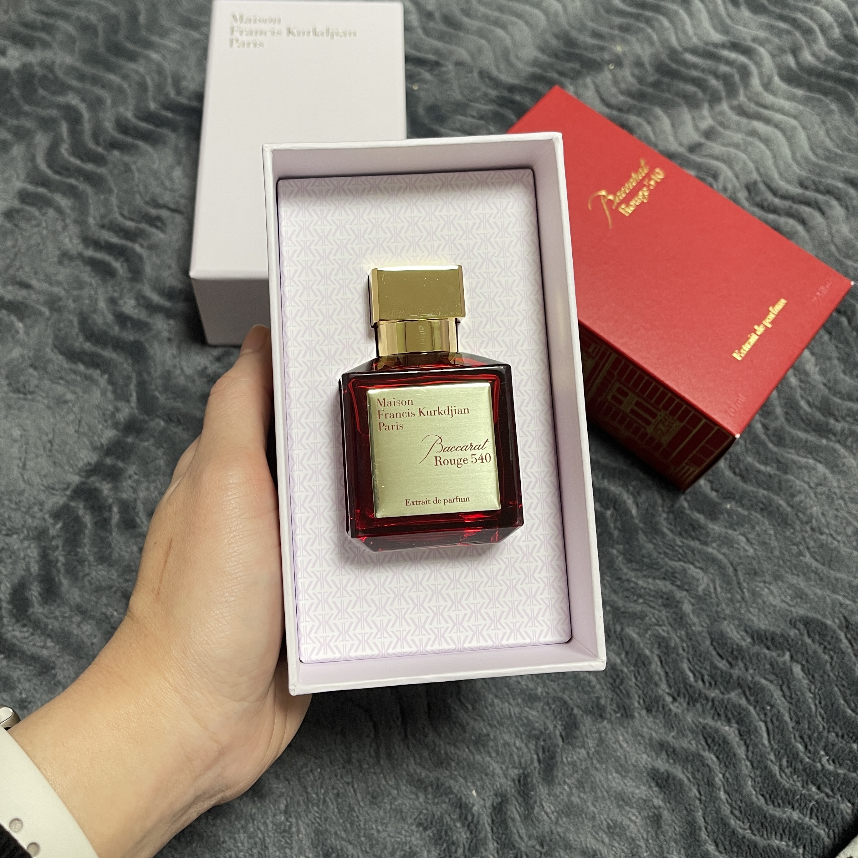 Maison Francis Kurkdjian Baccarat Rouge 540 Extrait De Parfum 70ml 착용 스타일