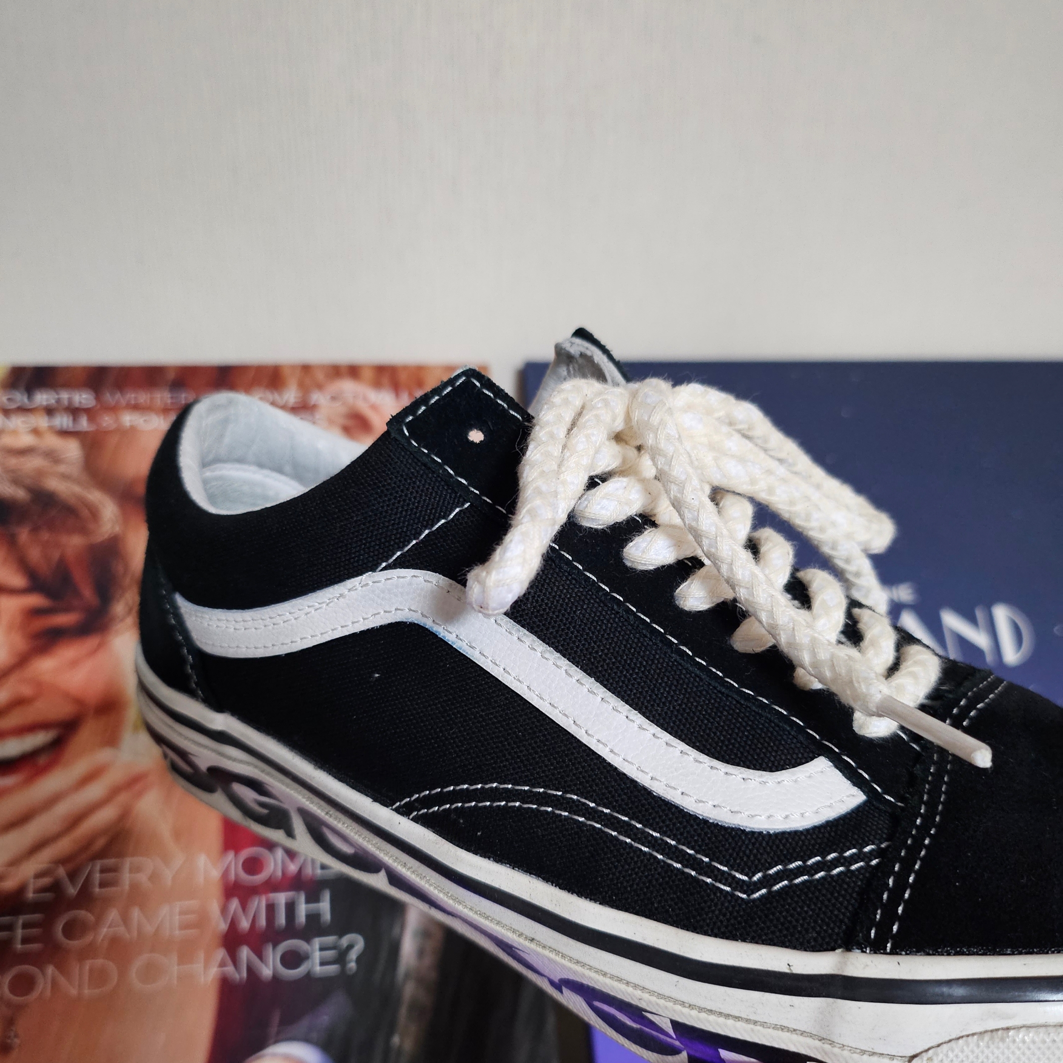 Vans Vault x CDG OG Old Skool LX Side Wall 착용 스타일