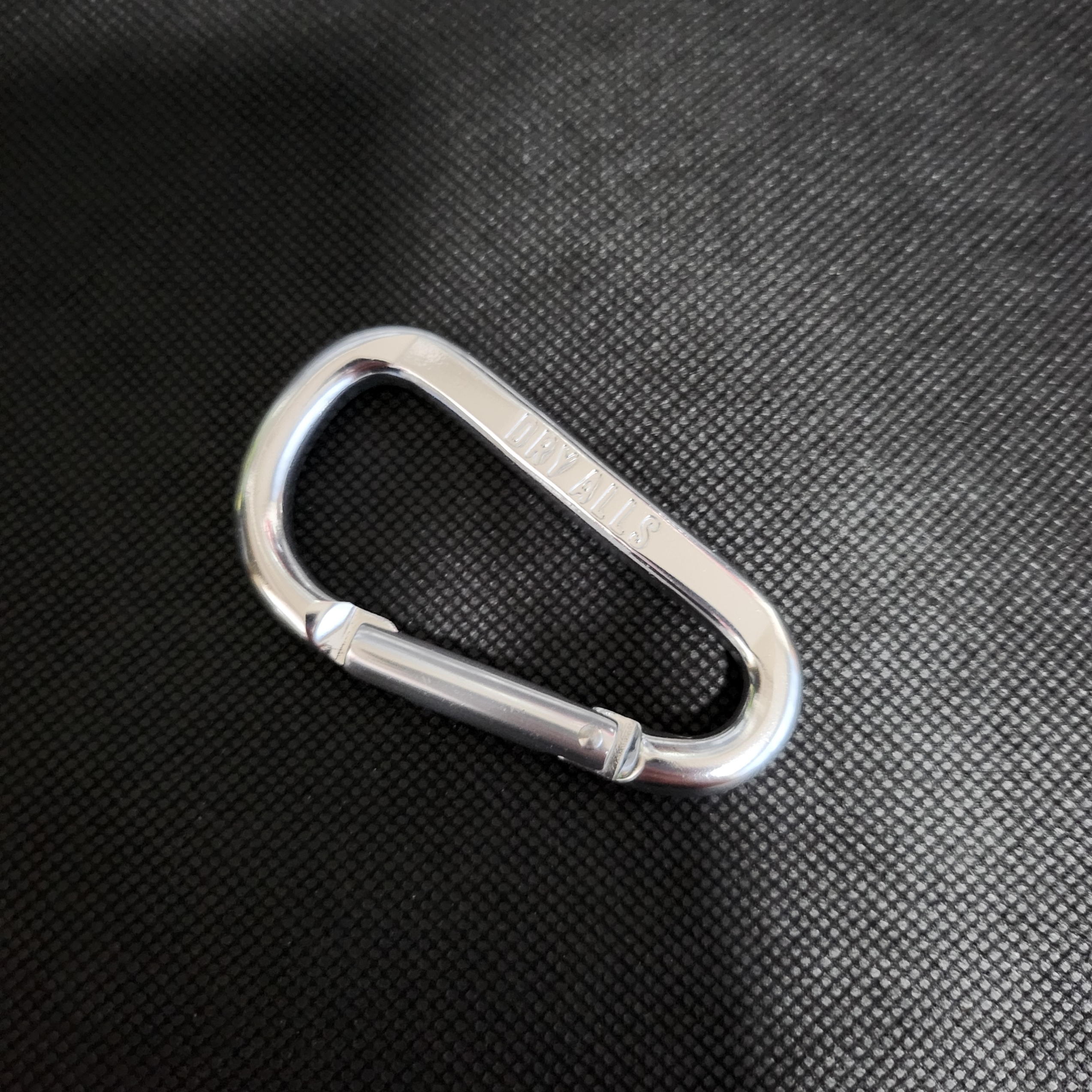 Human Made Carabiner 70mm Silver 착용 스타일 - 3