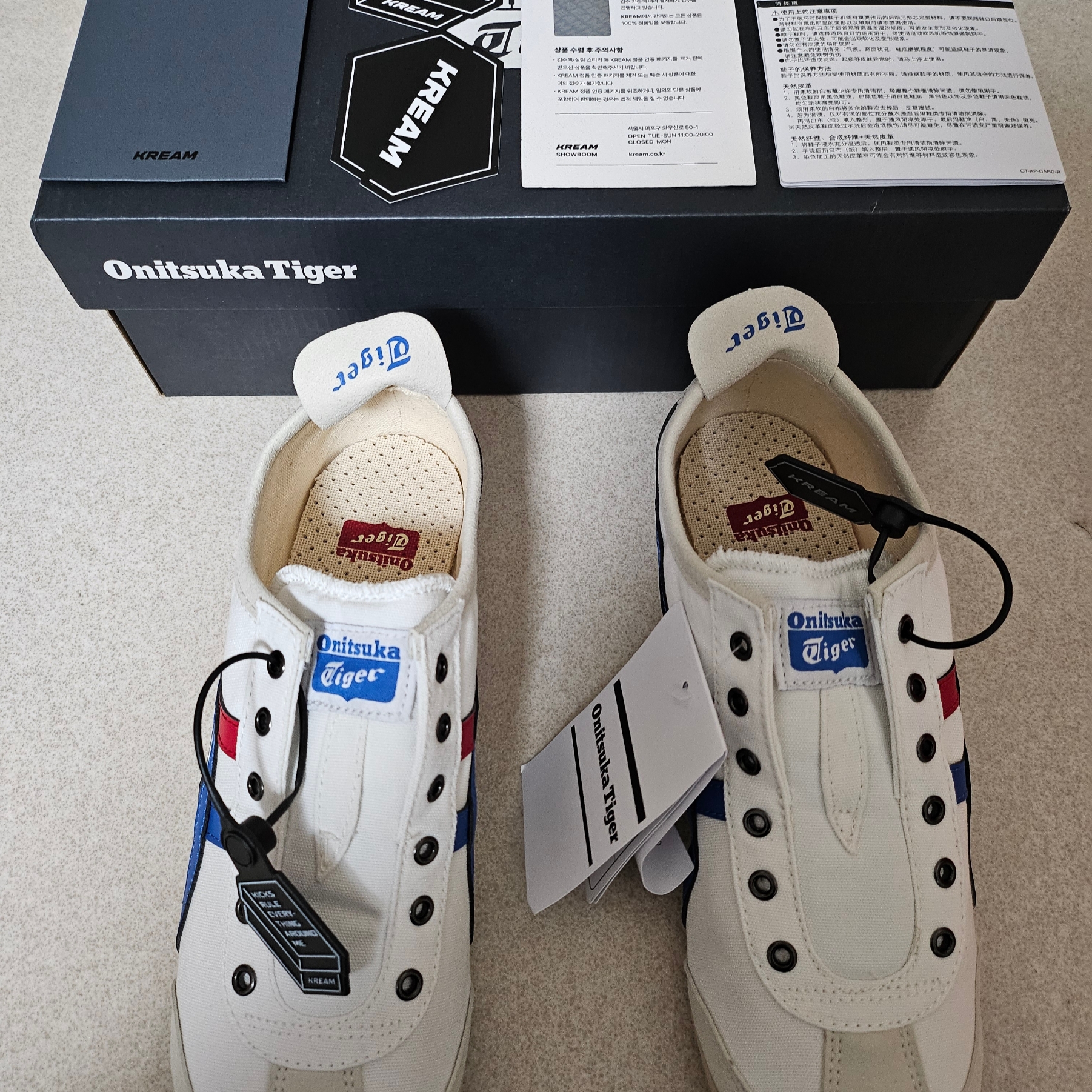 Onitsuka Tiger Mexico 66 Slip-On White Tricolor 착용 스타일