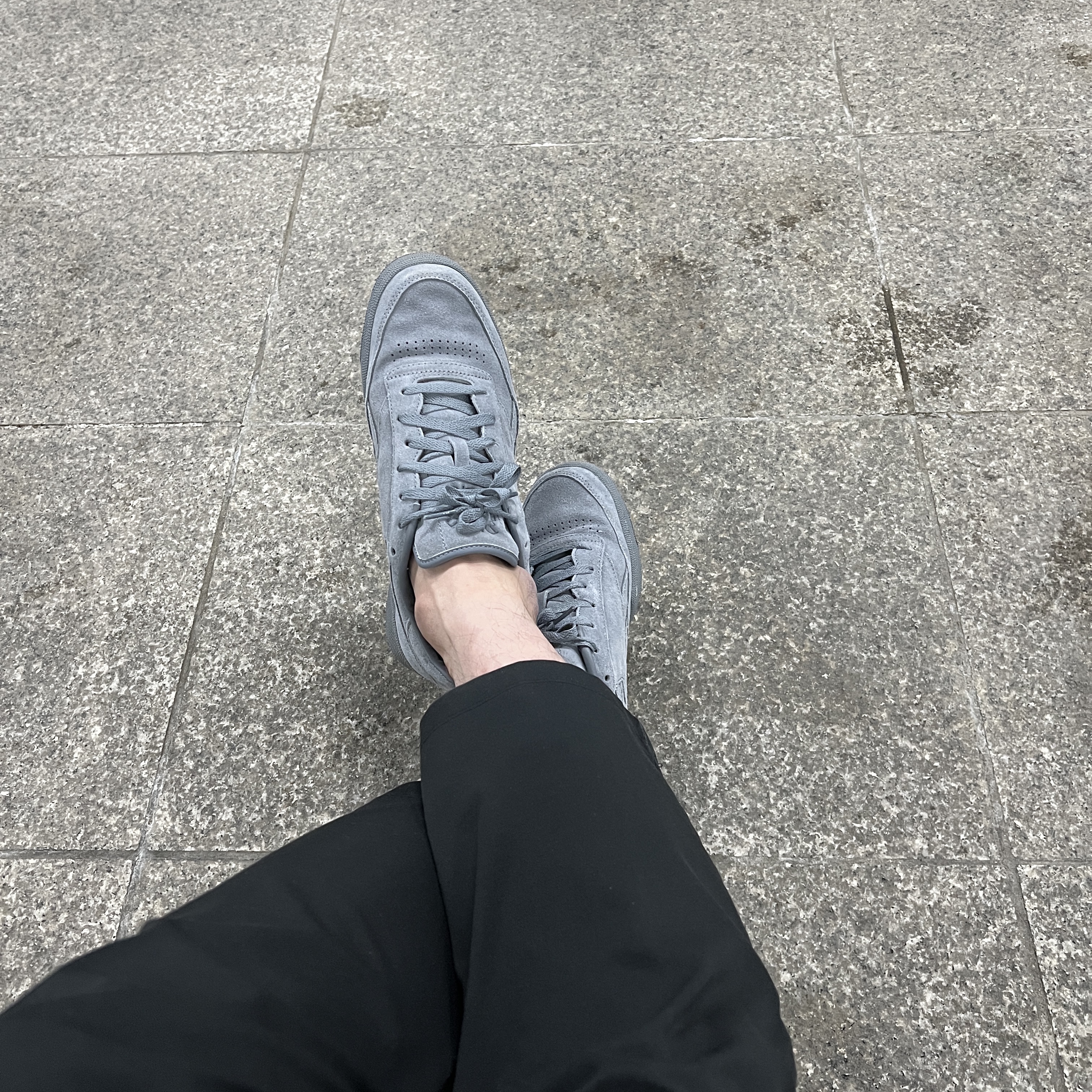 Reebok x Dime Club C Revenge Asteroid Dust 착용 스타일 - 2