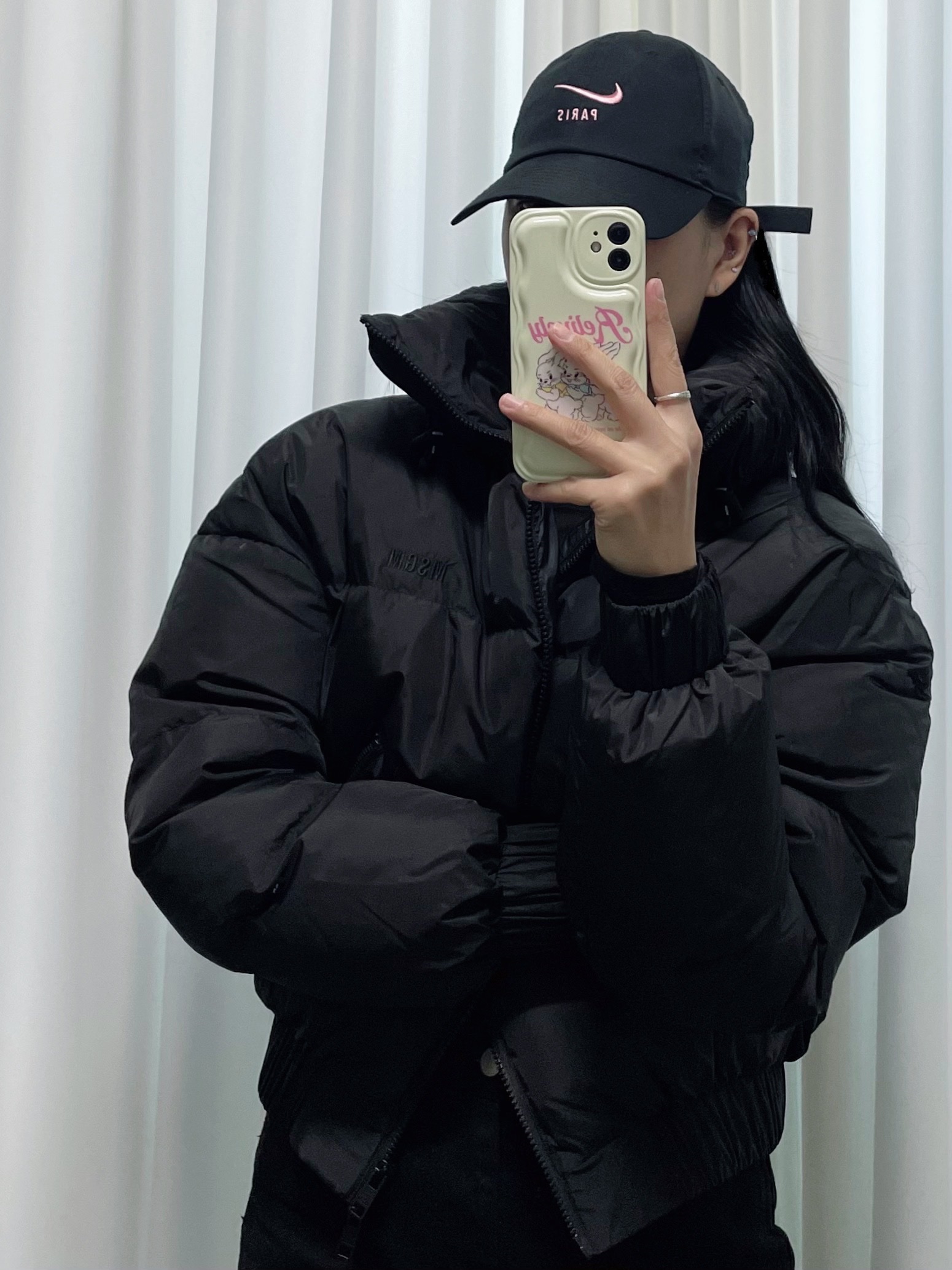 (W) 엠에스지엠 립스탑 나일론 크롭 다운 자켓 화이트, (W) 엠에스지엠 립스탑 나일론 크롭 다운 자켓 핑크 착용 스타일 - 1