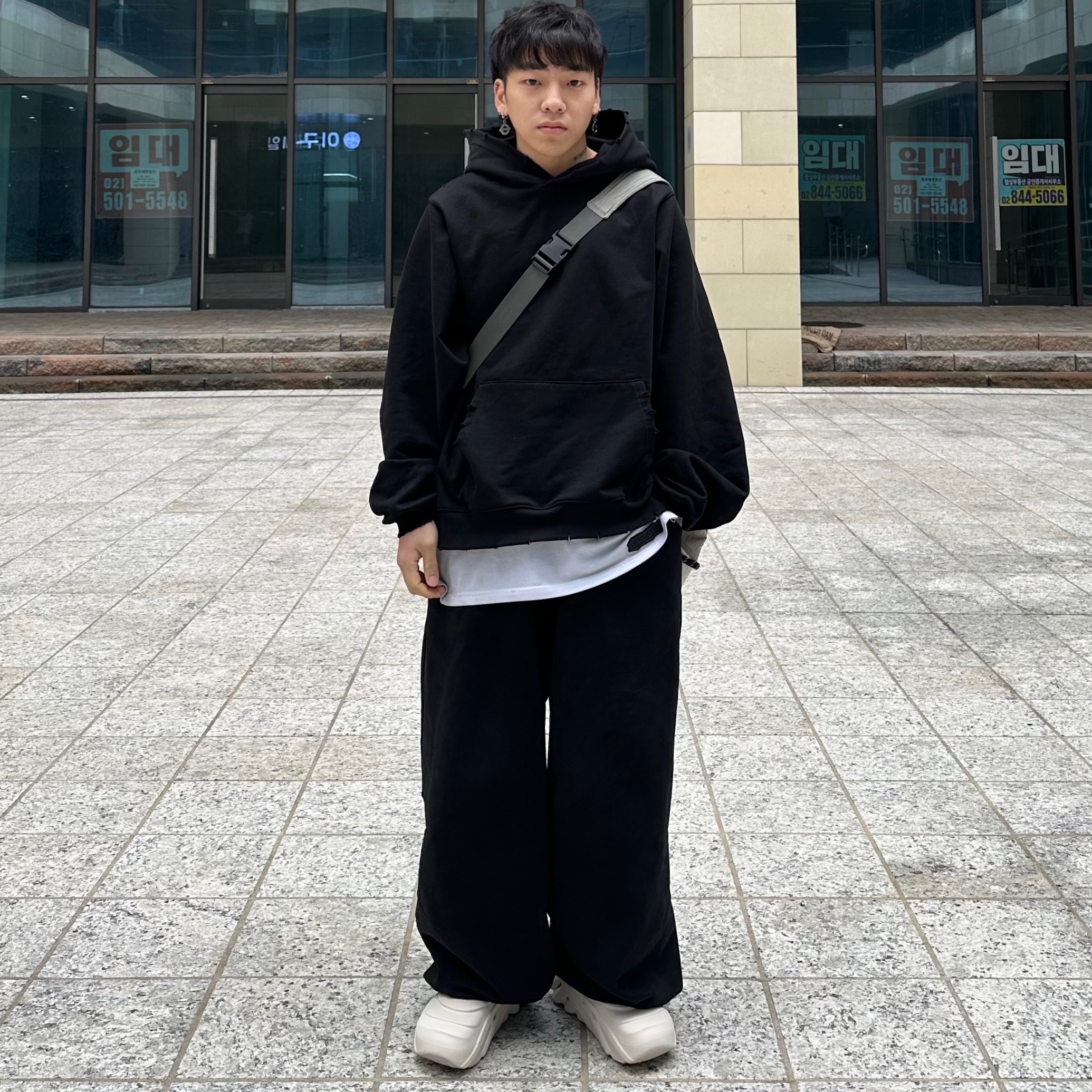 Crocs Echo Storm Cirrus 착용 스타일 - 2