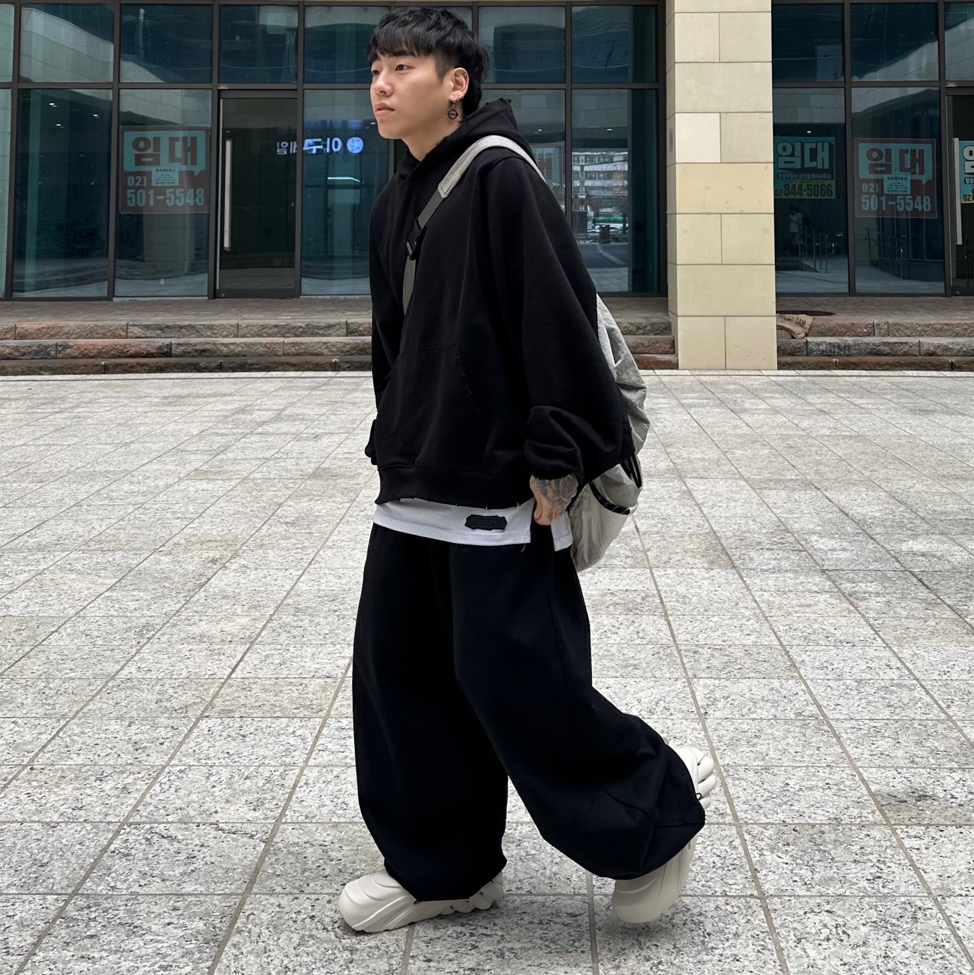 Crocs Echo Storm Cirrus 착용 스타일 - 1