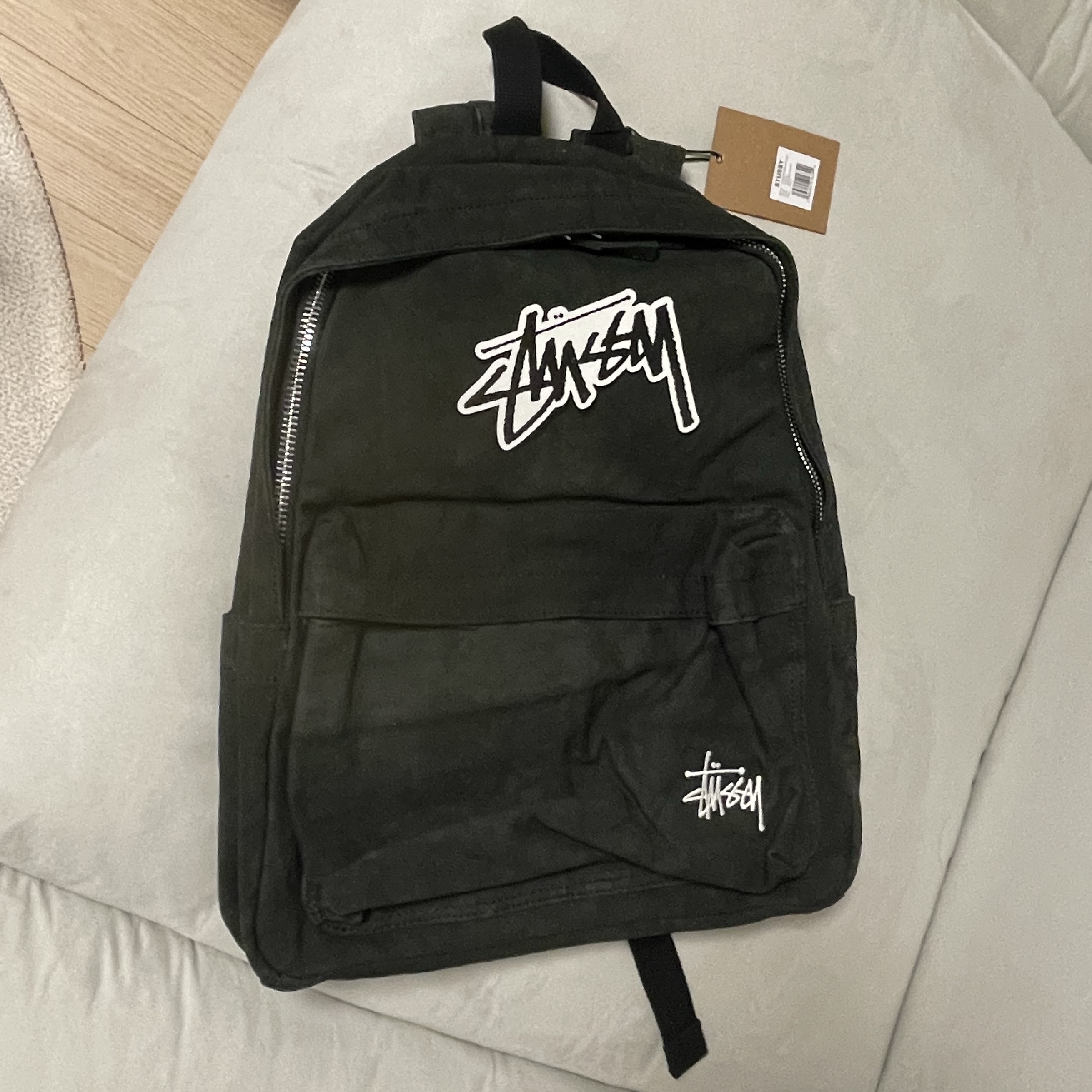 Stussy Canvas Backpack Washed Black 착용 스타일