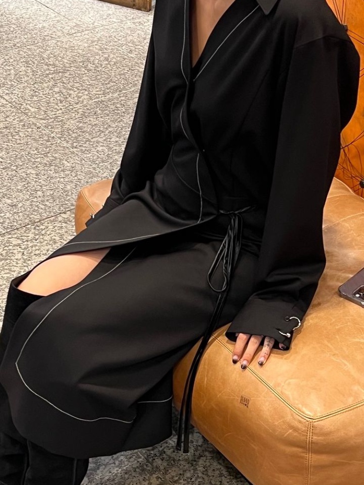 Yunse Women Ecru Wrap Dress Black 착용 스타일