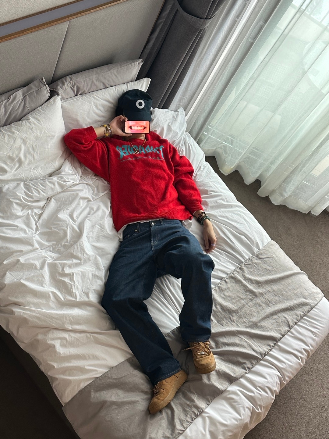 Supreme x Thrasher Sweater Red - 21FW, Nike x Supreme Air Force 1 Low Flax 착용 스타일