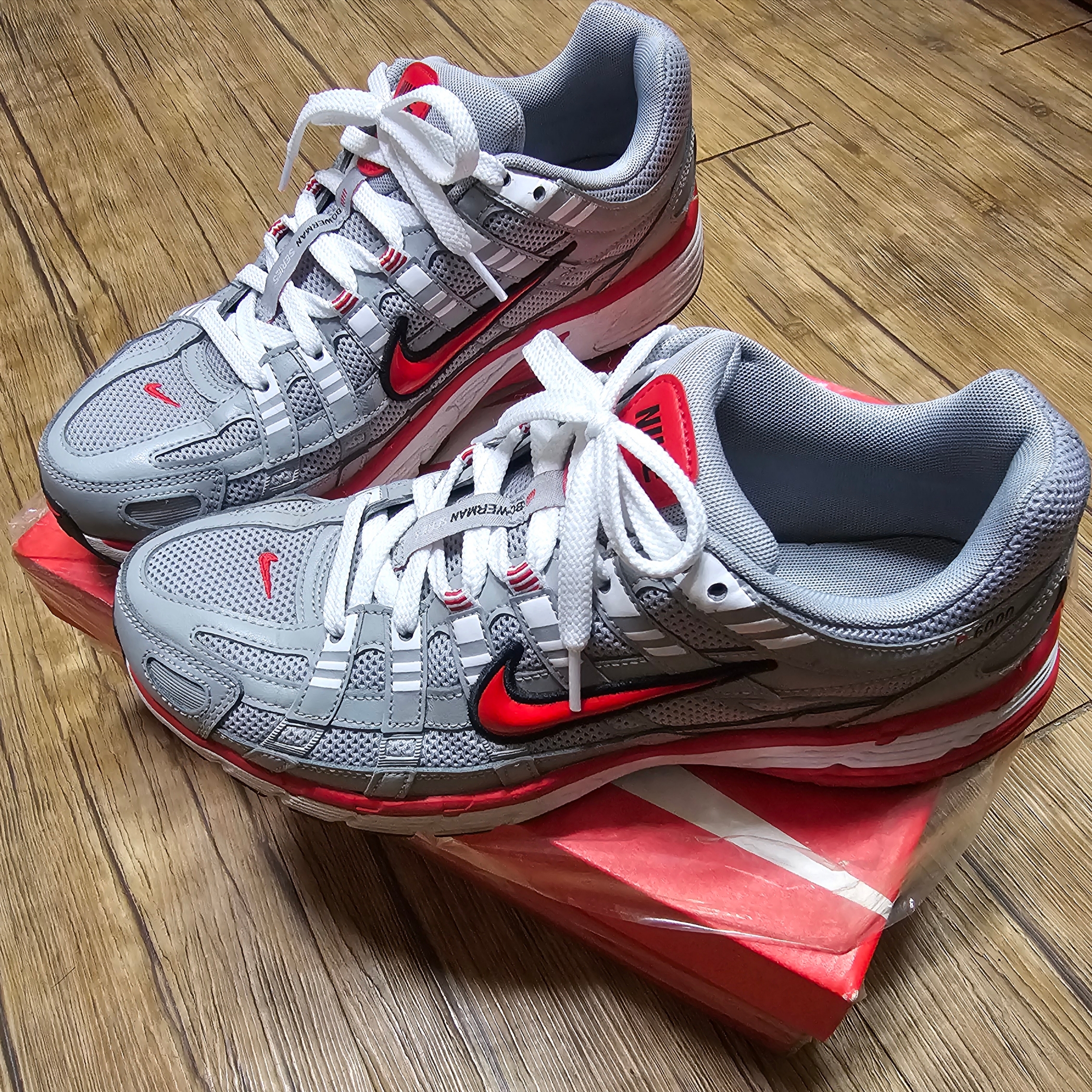 Nike P-6000 Silver Red 착용 스타일 - 2