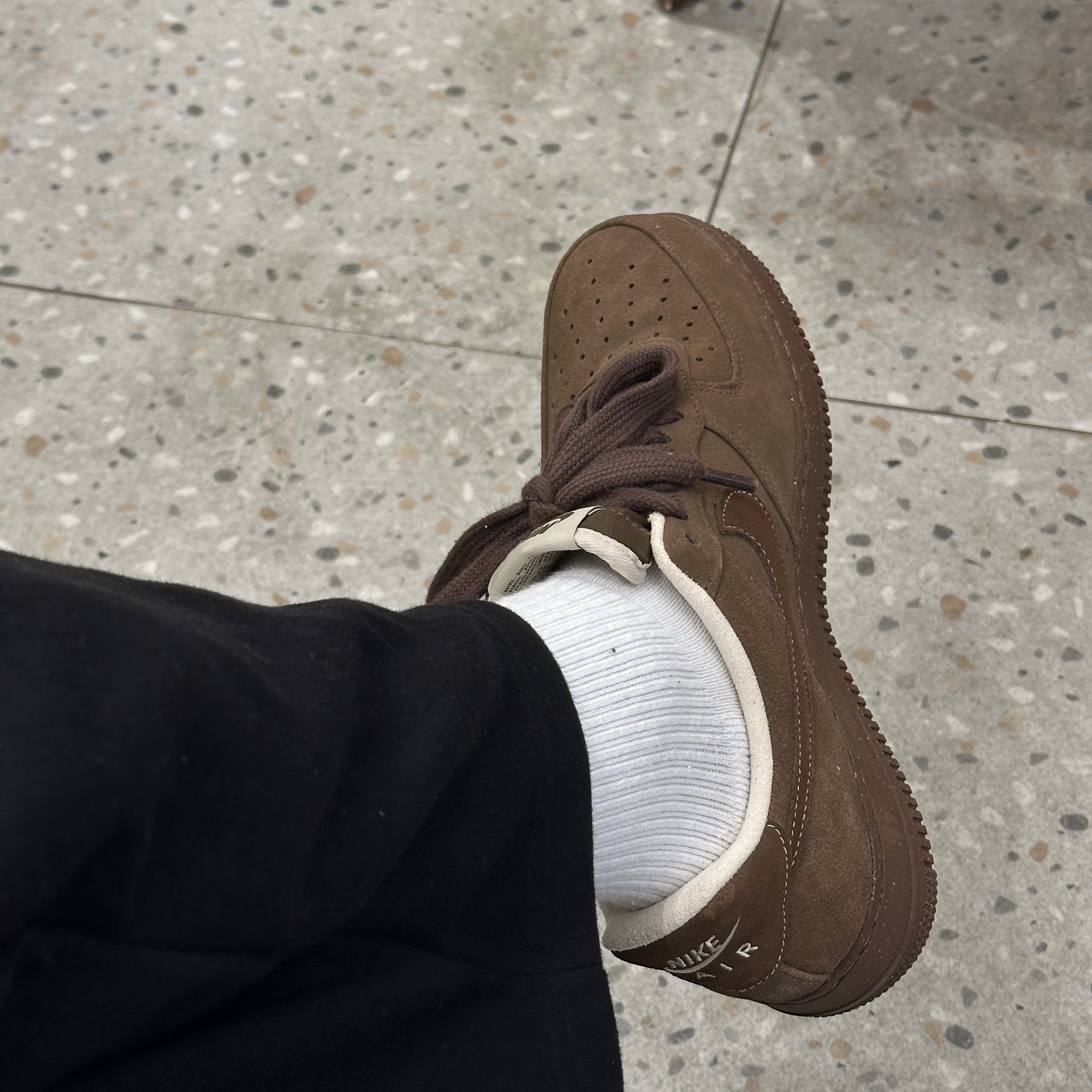 (W) Nike Air Force 1 '07 Cacao Wow 착용 스타일