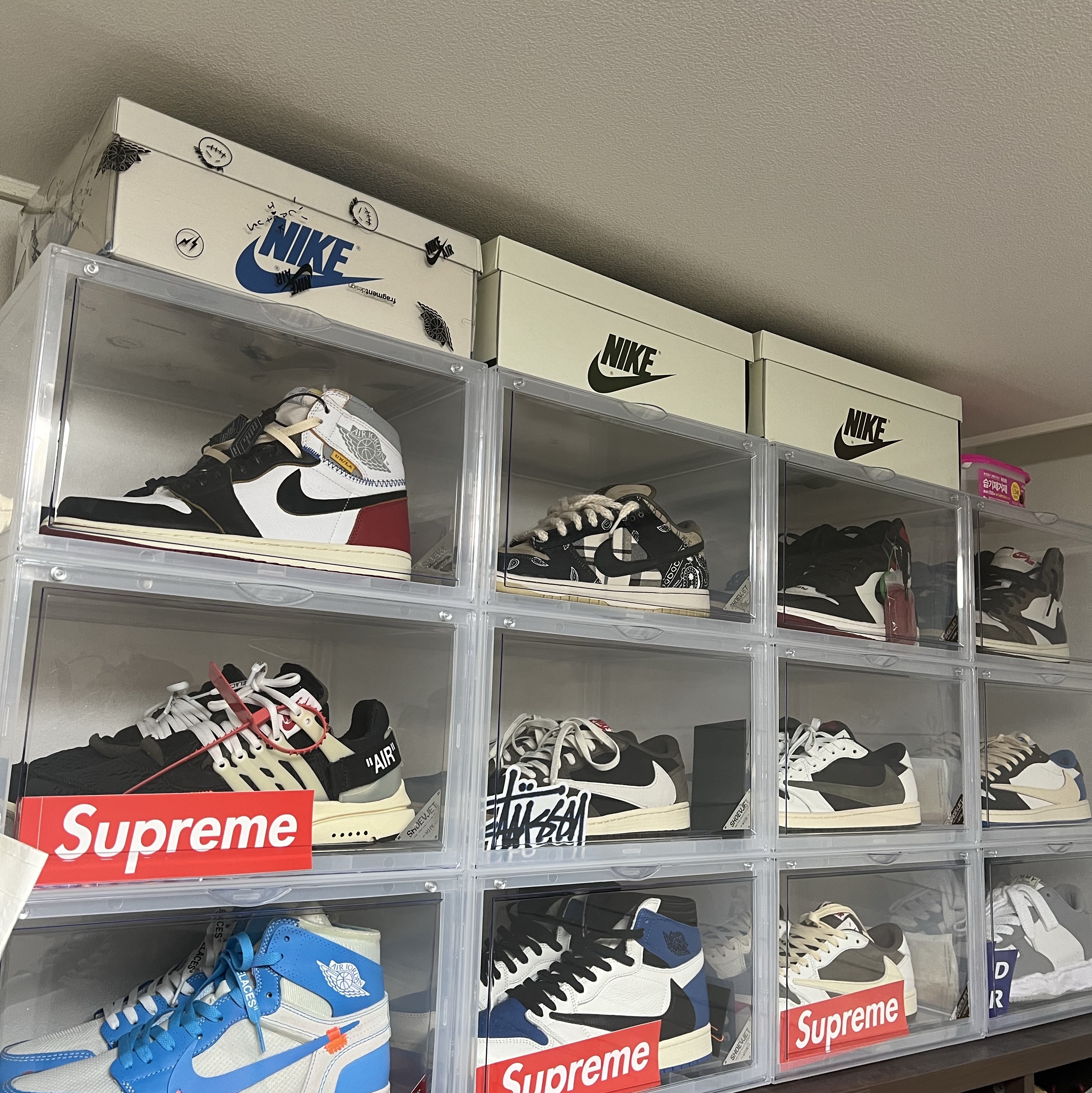 Jordan 1 x Union Retro High Black Toe, Nike x Off-White Air Presto OG The Ten 착용 스타일