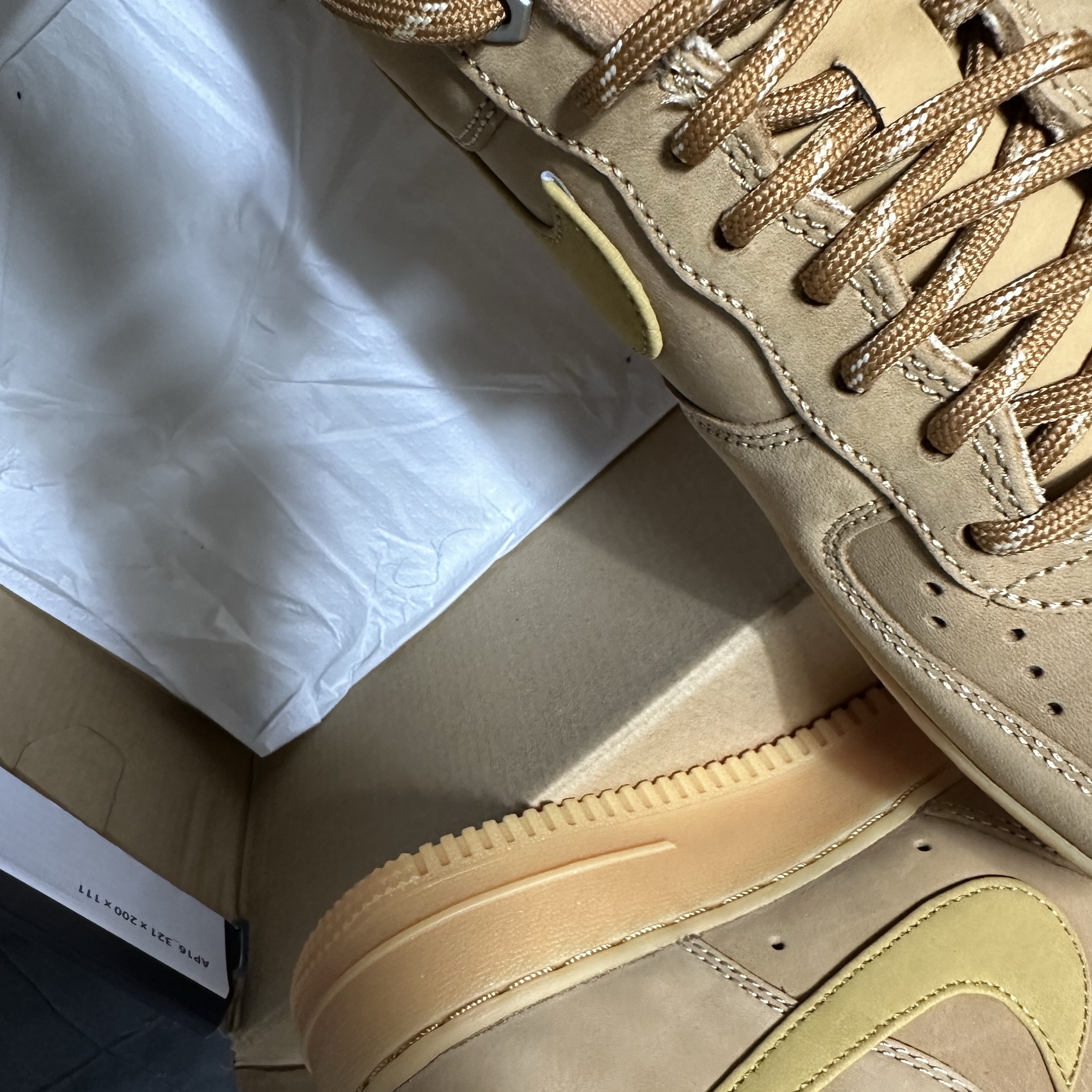Nike Air Force 1 '07 WB Flax 착용 스타일