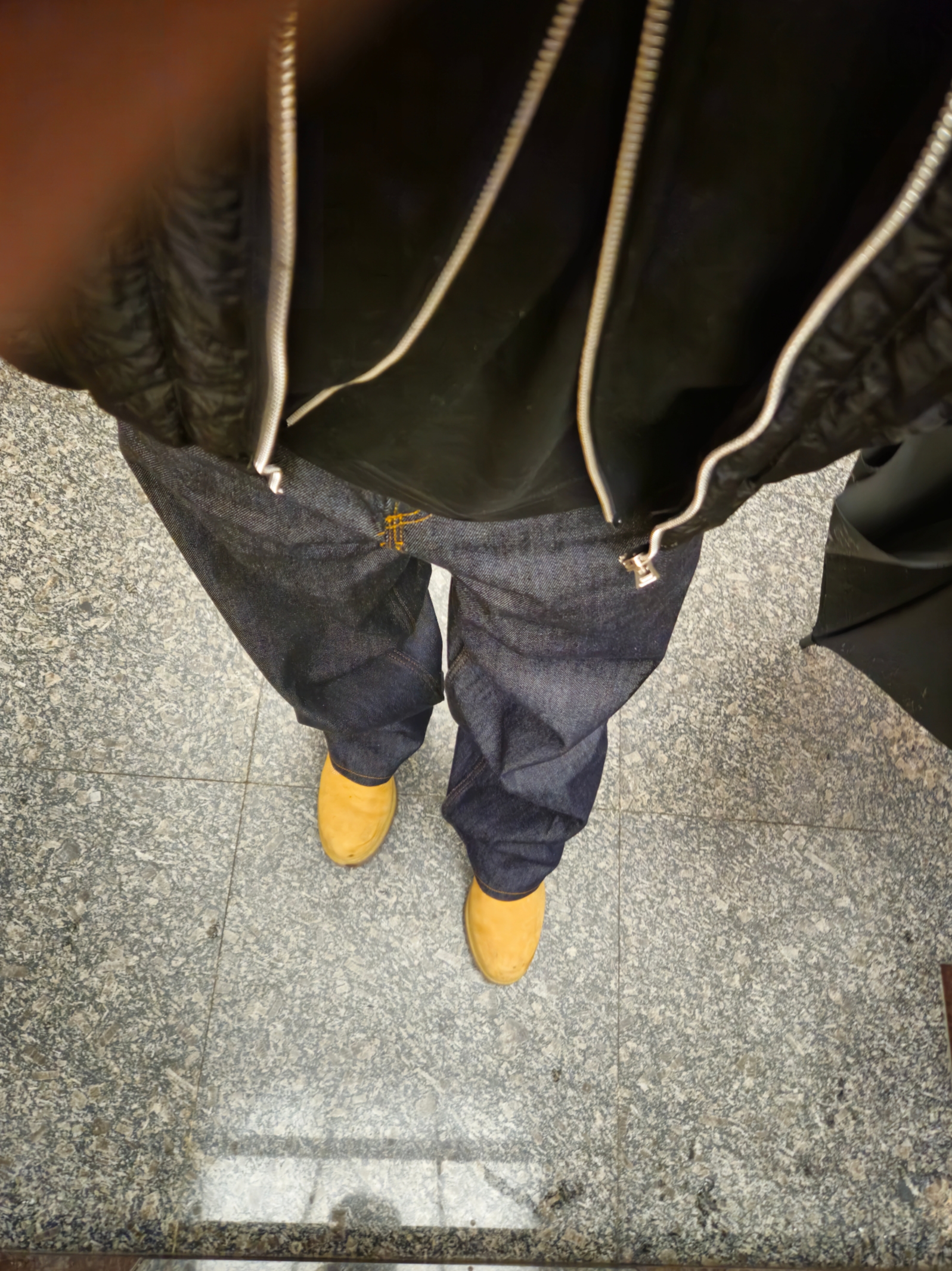 Supreme x Bless Crewneck Heather Grey - 23FW, Timberland Premium 6 inch Waterproof Boot Wheat Nubuck - Wide 착용 스타일 - 2