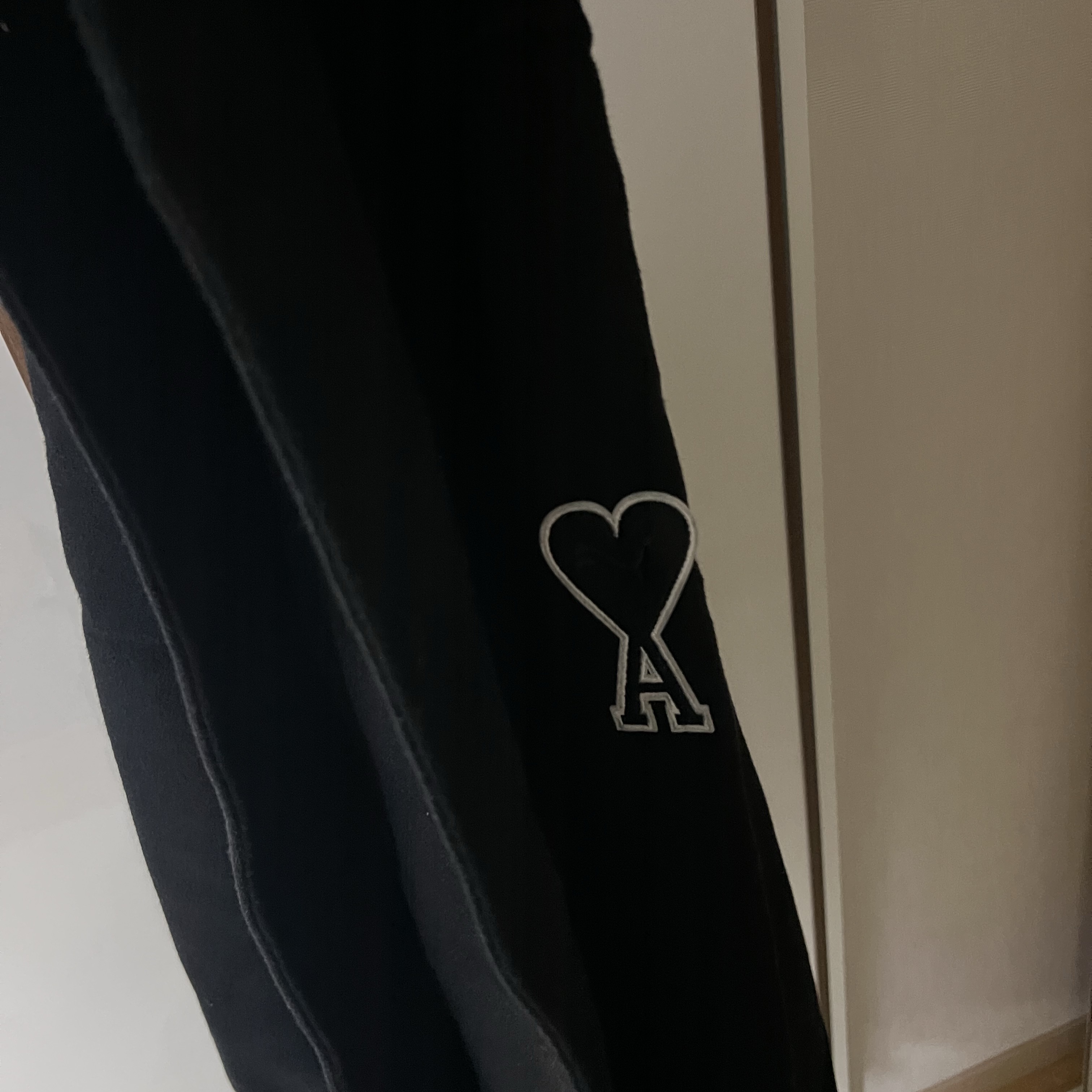 Puma x AMI Coat Puma Black 착용 스타일 - 2