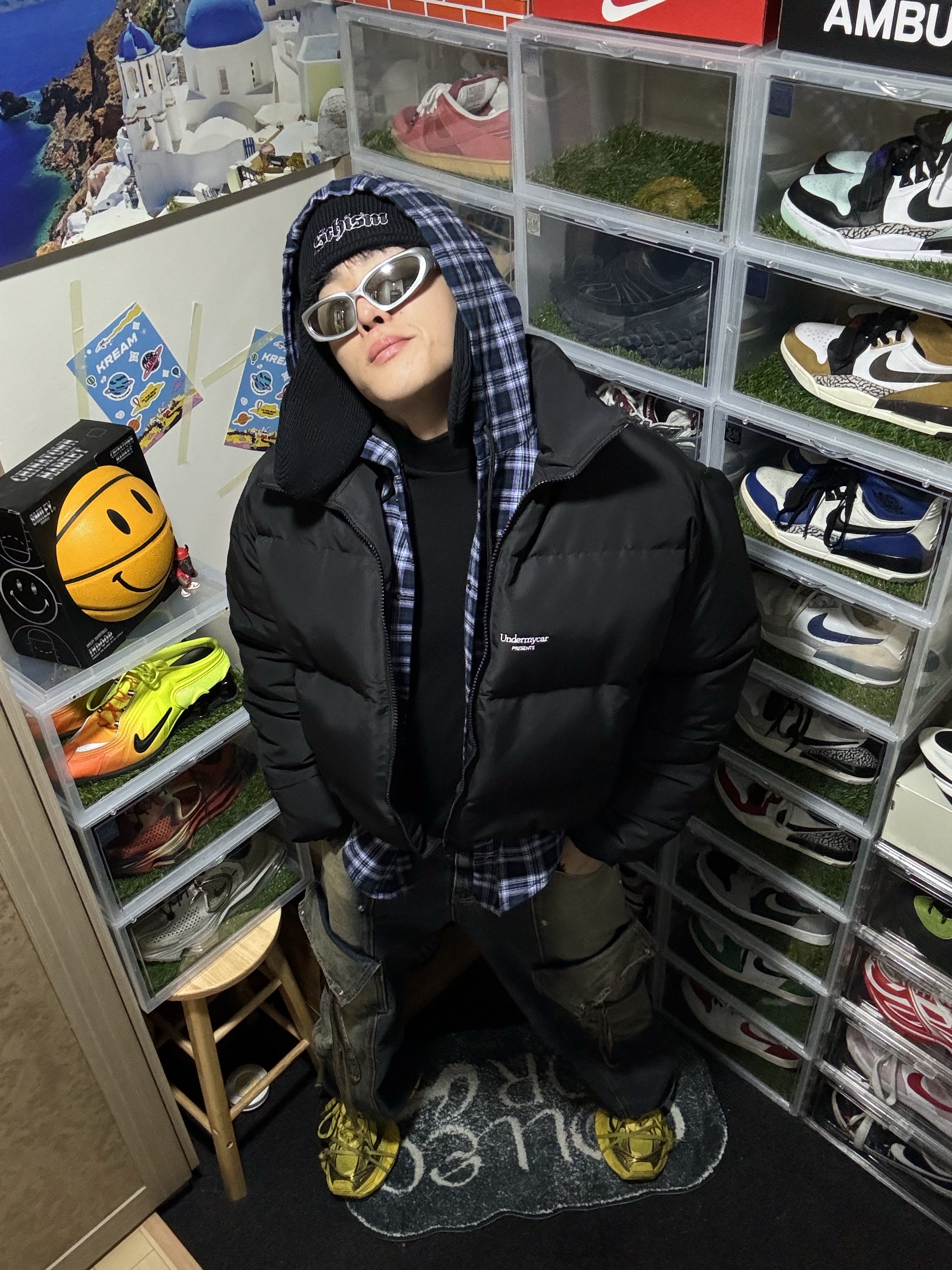 Balenciaga 3XL Sneakers Yellow Black, Undermycar Mu.15 Anti Fxxking Logo Play Triple Logo Crop Padding Jacket Black 착용 스타일 - 1