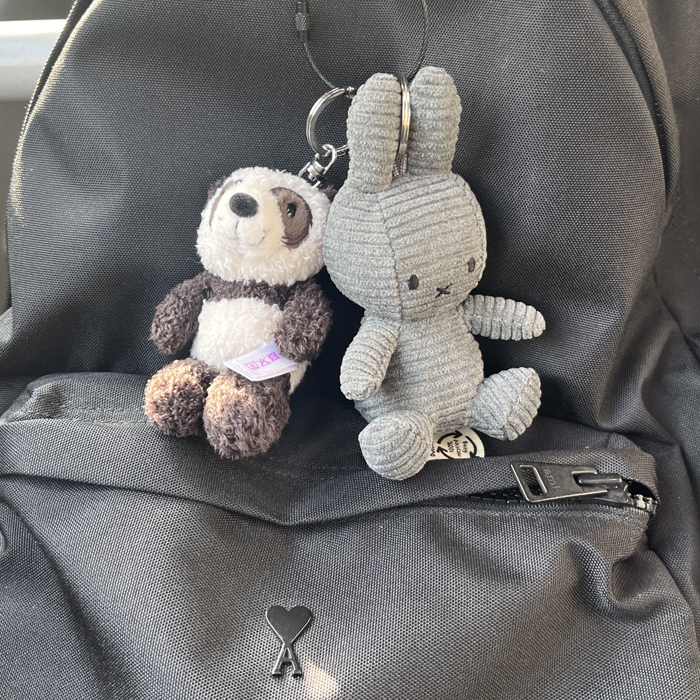 Miffy x Bon Ton Toys Keychain Corduroy Grey 착용 스타일