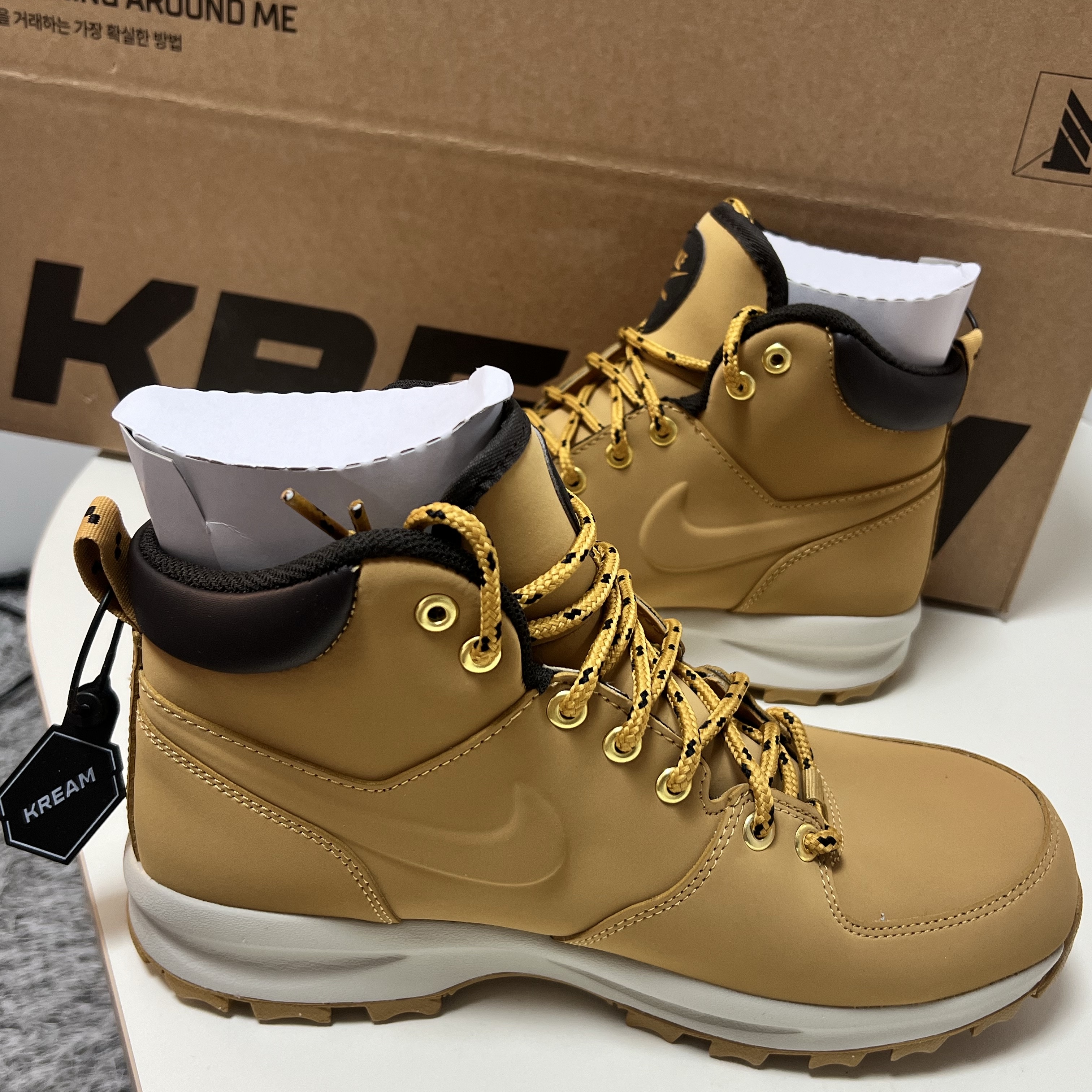 Nike Manoa Leather Haystack 착용 스타일 - 3