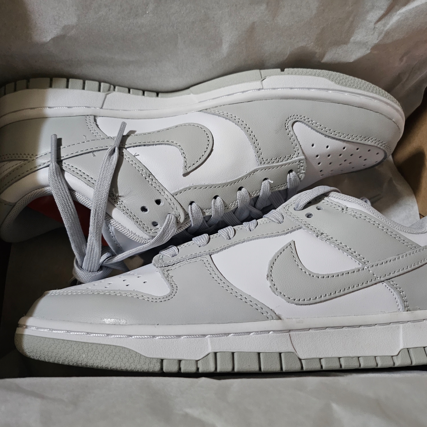 Nike Dunk Low Retro Grey Fog 착용 스타일